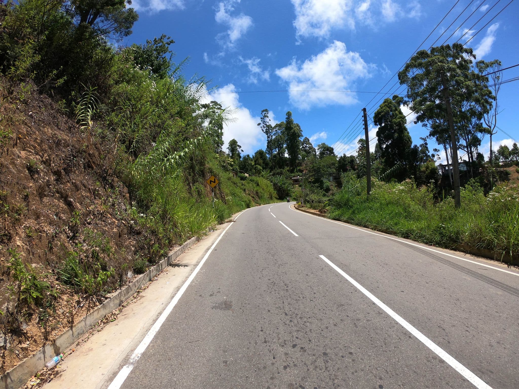 Street view near Leisure Mount View Holiday Inn, Haputale — © paulinus (CC BY-SA · Mapillary)