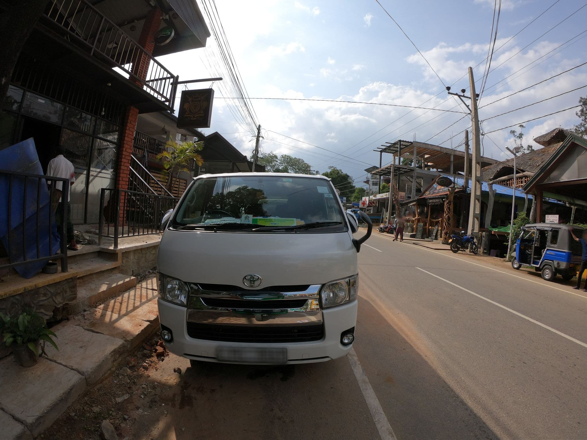Street view near Rainbow Inn, Ella Town