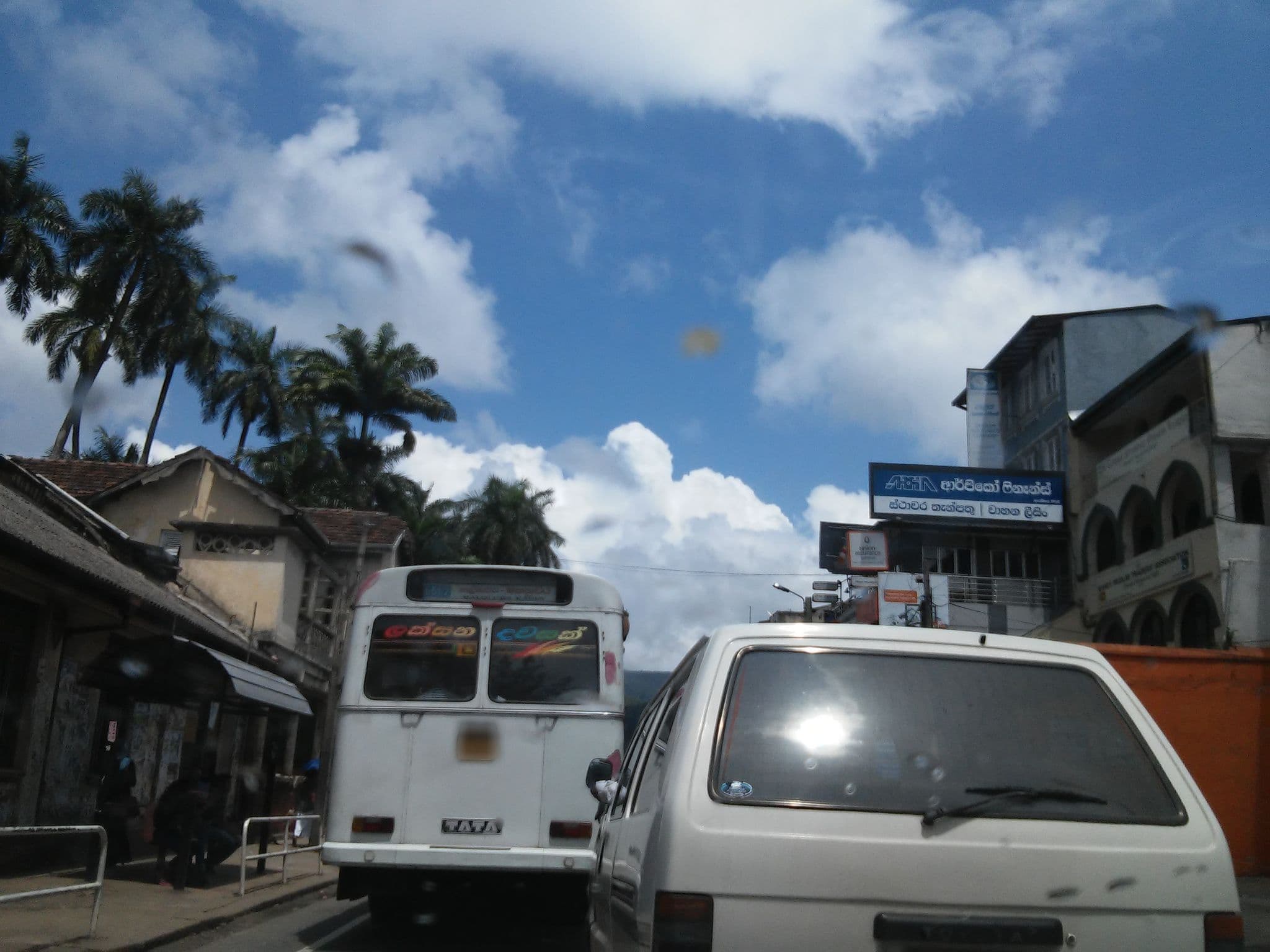 Street view near Burmese Rest, Kandy