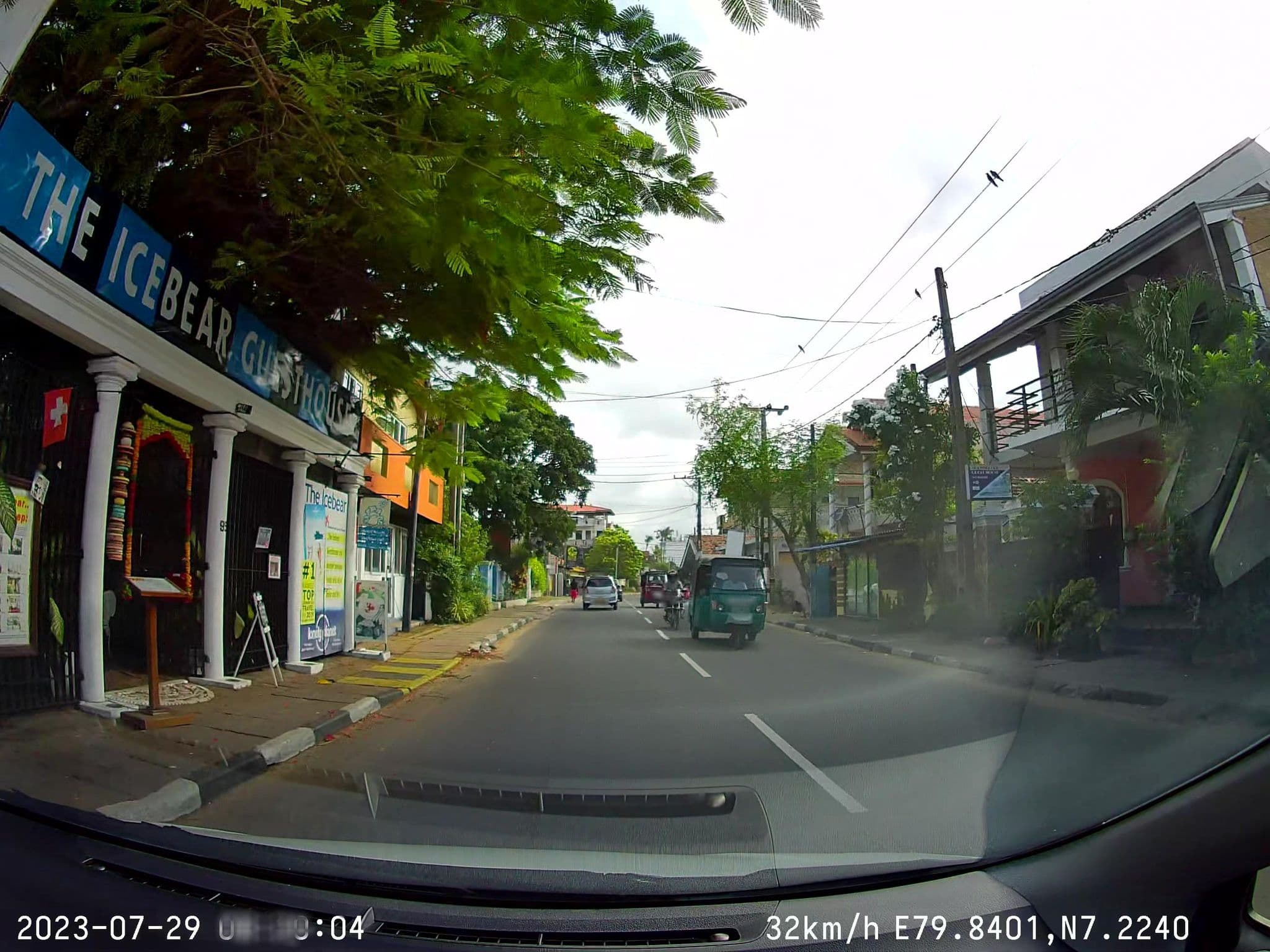 Street view near Icebear Guesthouse, Negombo