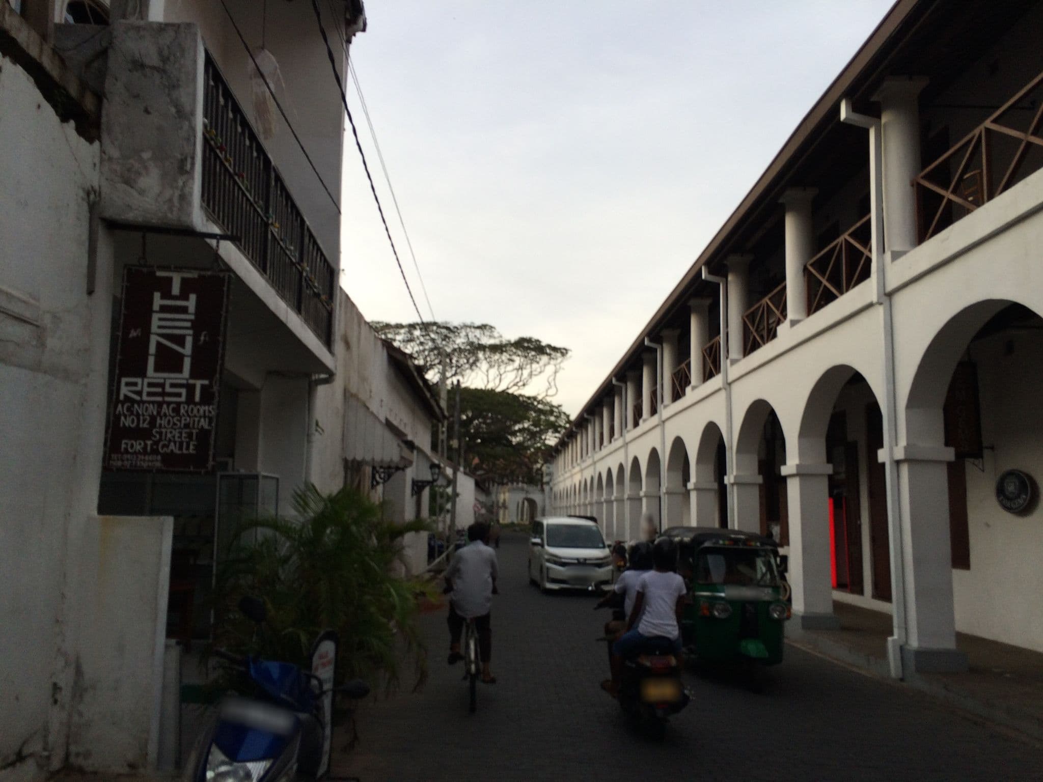 Street view near Thenu Rest, Galle — © shravan91 (CC BY-SA · Mapillary)