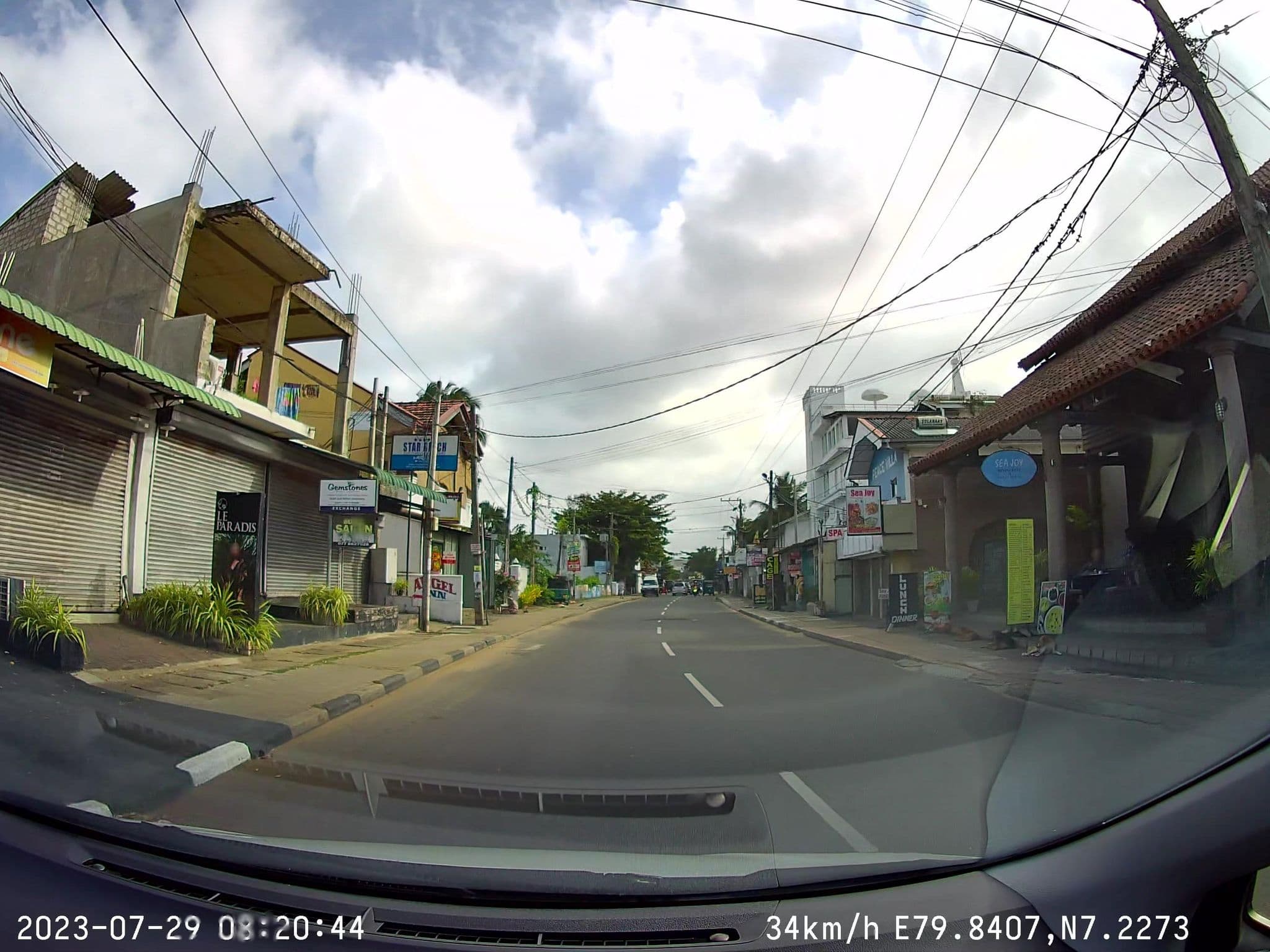 Street view near Ocean View Tourist Guesthouse, Negombo