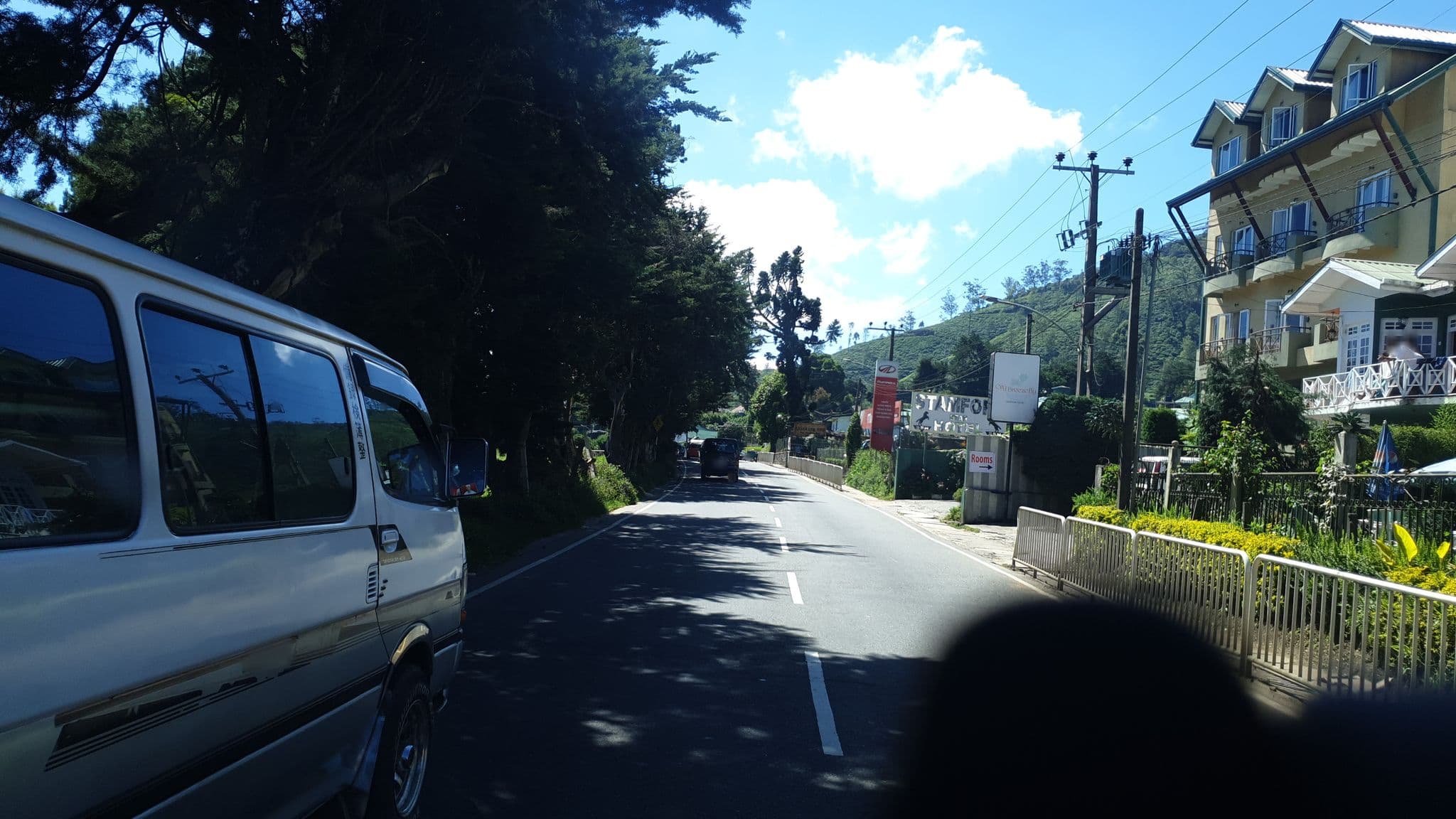 Street view near New Keena, Nuwara Eliya