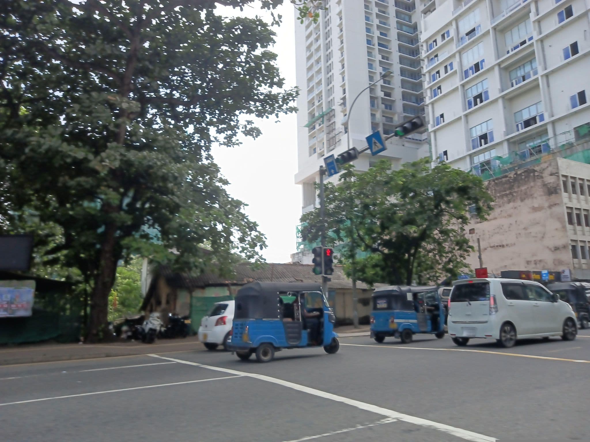 Street view near Drift B&B, Colombo — © maheshika (CC BY-SA · Mapillary)