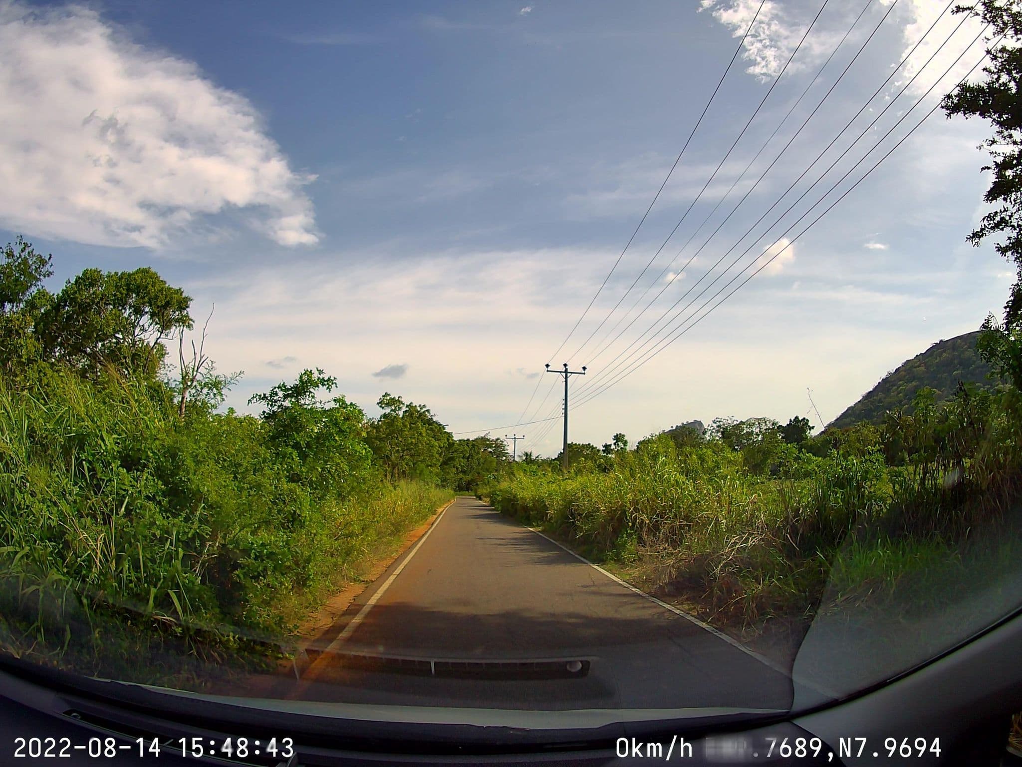 Street view near Tree House Hostel Sigiria, Sigiriya — © sahanbsb (CC BY-SA · Mapillary)