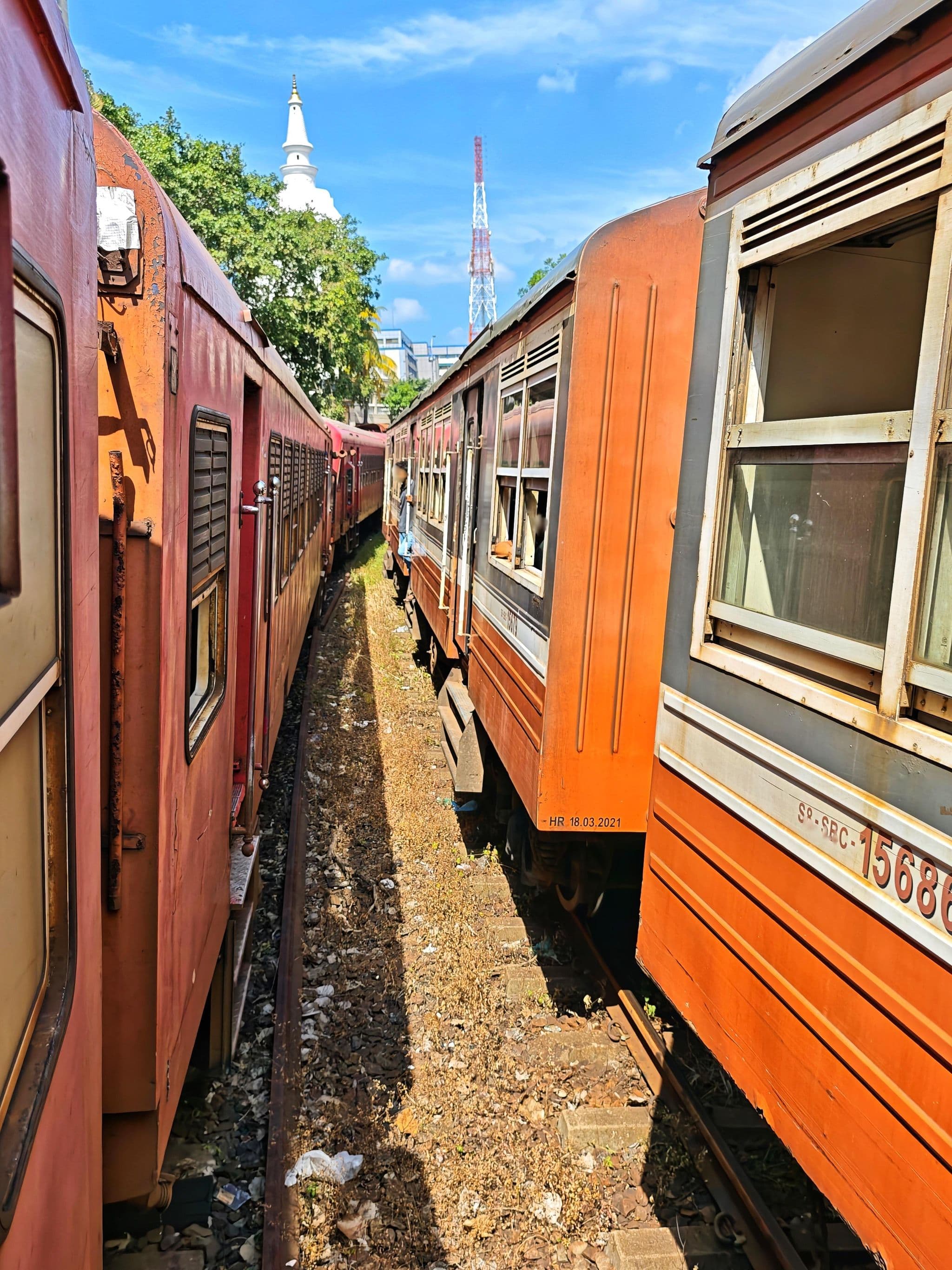 Street view near Regent Residencies -Colombo, Colombo — © km2bp (CC BY-SA · Mapillary)