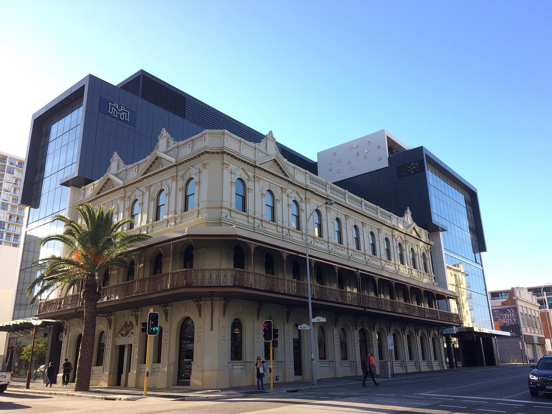 Melbourne Hotel (via Wikimedia Commons, CC BY-SA 4.0)