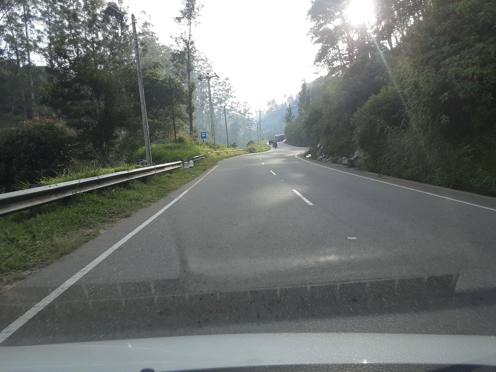Street view near Hotel White Heaven, Ella Town