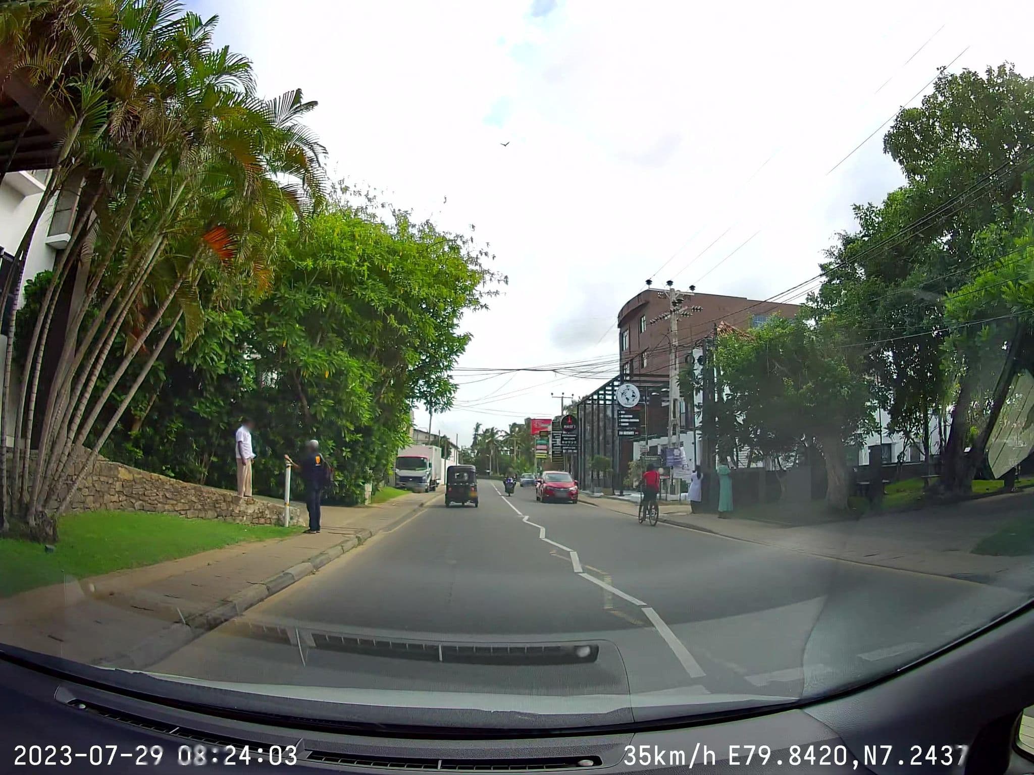 Street view near Jetwing Beach, Negombo