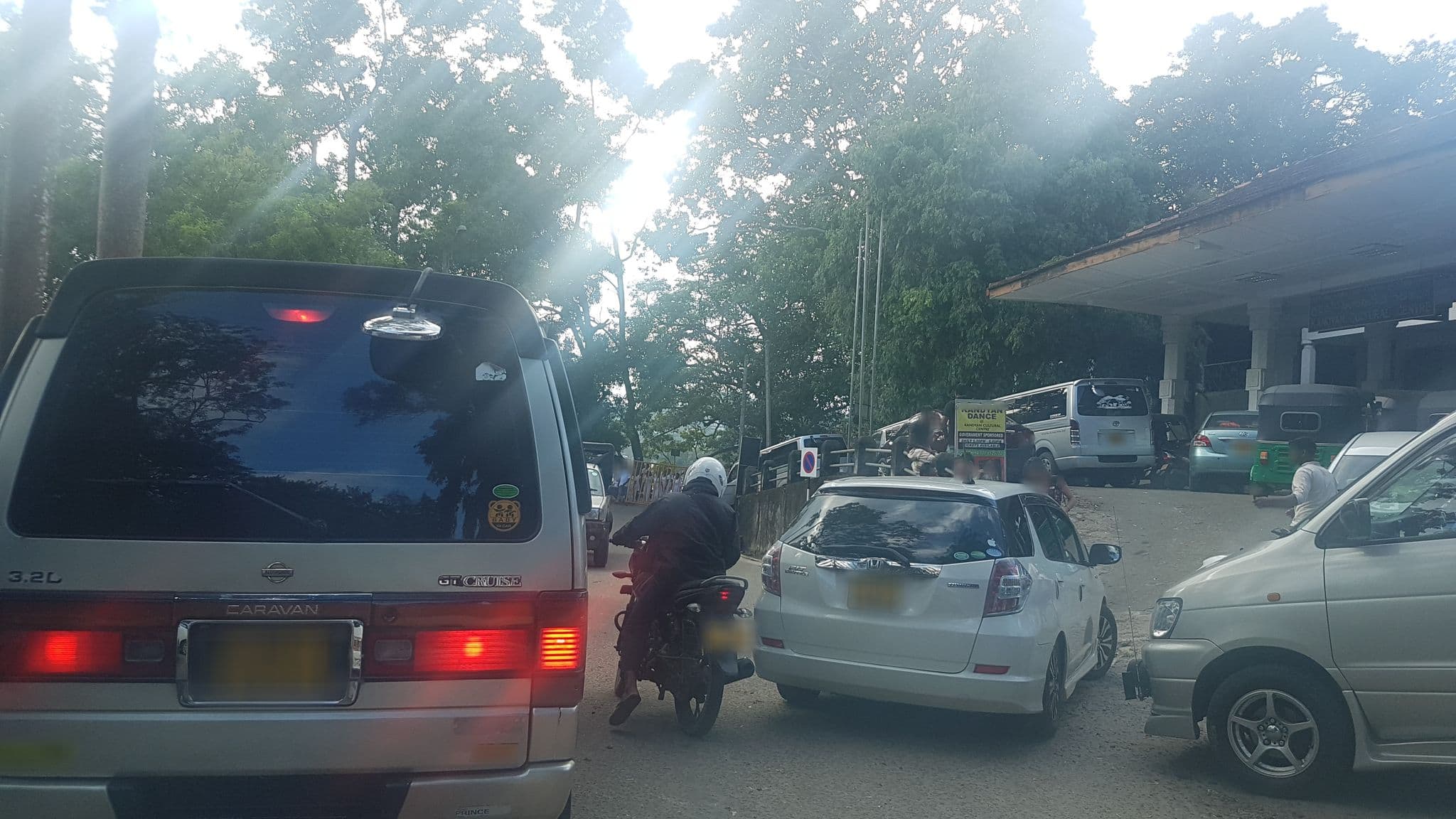 Street view near Sherene Garden, Kandy