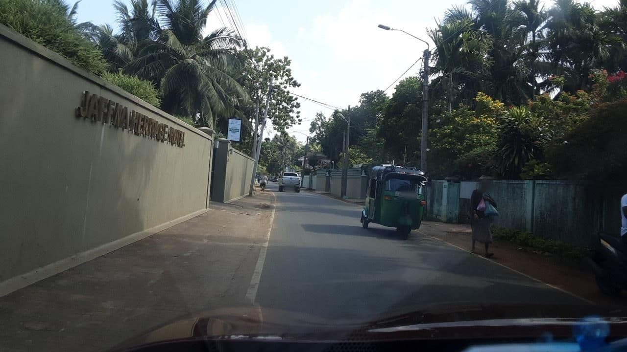 Street view near Jaffna Heritage Hotel, Jaffna — © ZihanZarouk (CC BY-SA · Mapillary)