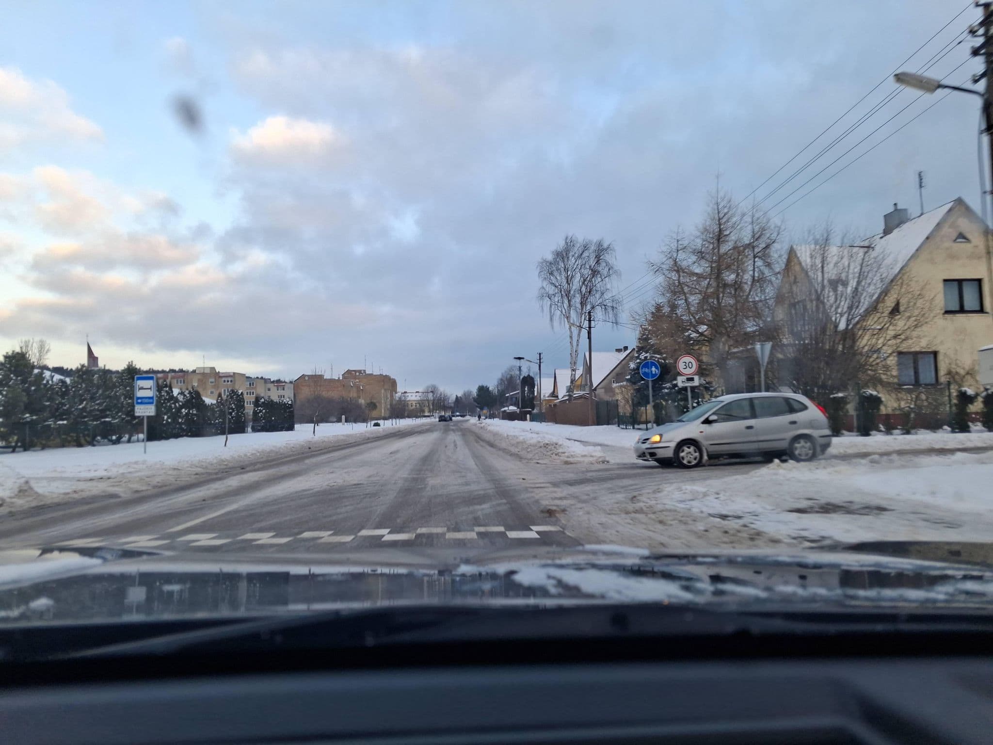 Street view near Namelių ir butų nuoma, Šventoji — © RaimondasK_Vakaru (CC BY-SA · Mapillary)