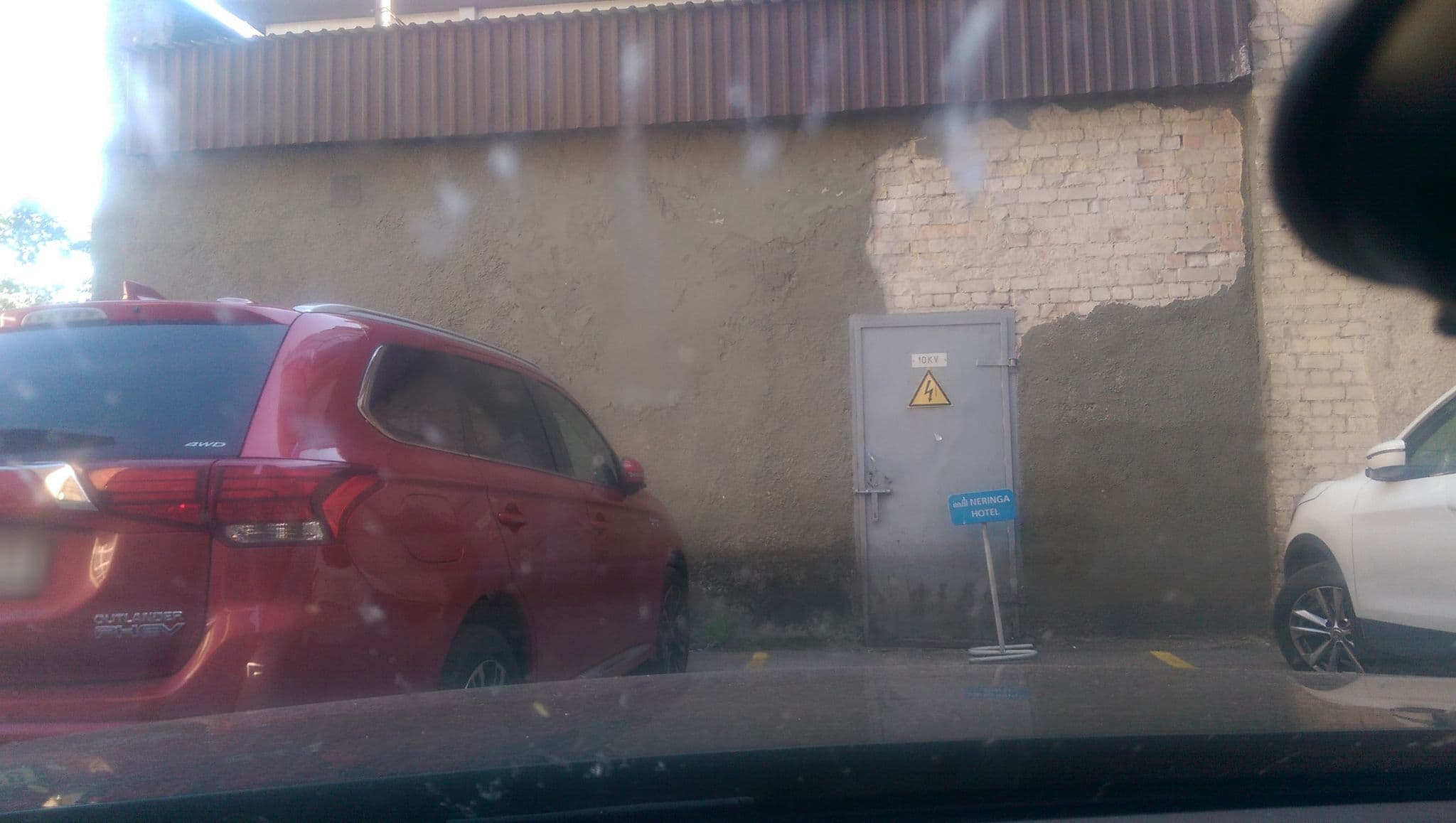 Street view near Fabrica Hostel, Vilnius — © live (CC BY-SA · Mapillary)