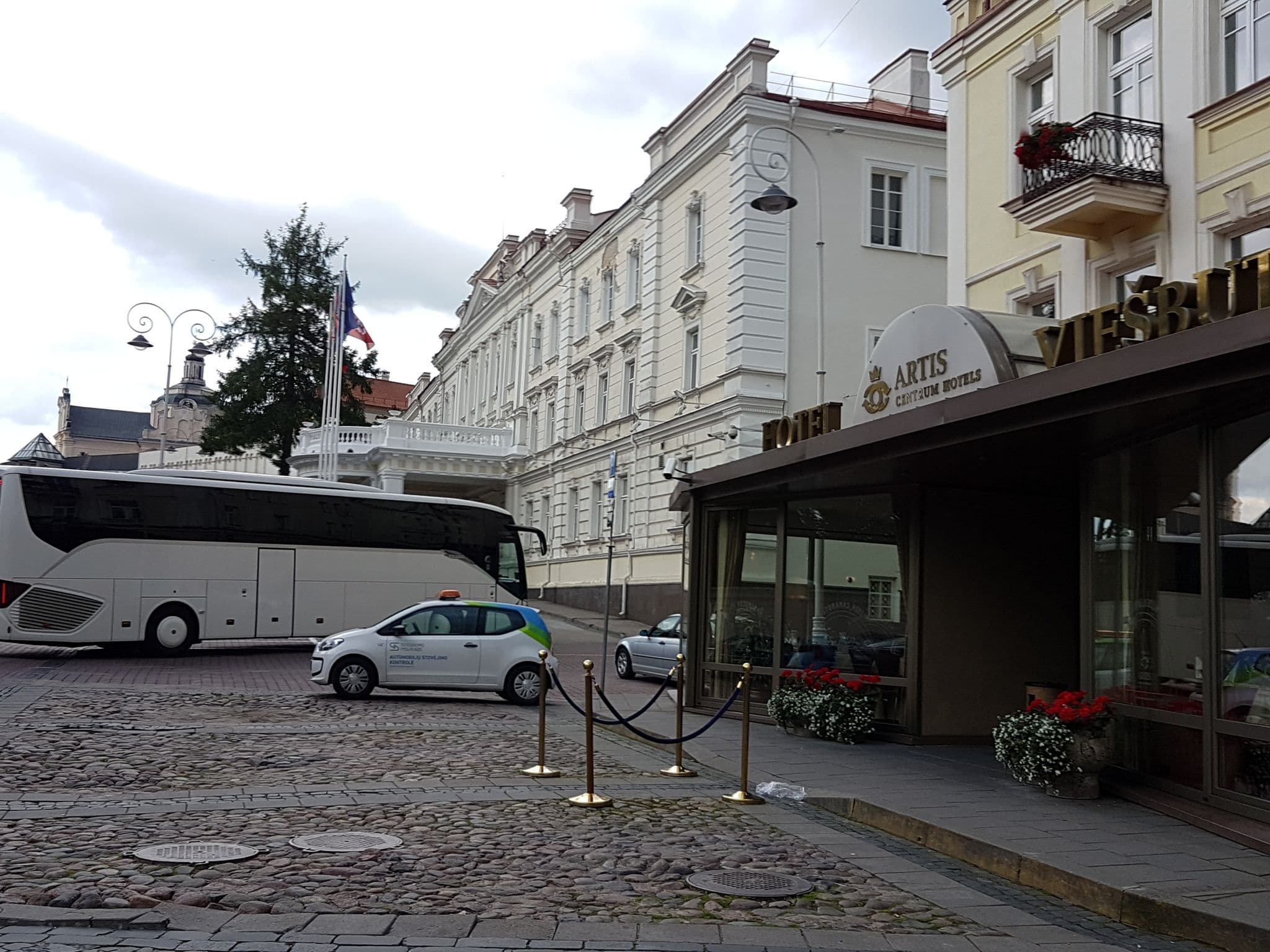 Street view near Artis Centrum Hotels, Vilnius — © jopparn (CC BY-SA · Mapillary)