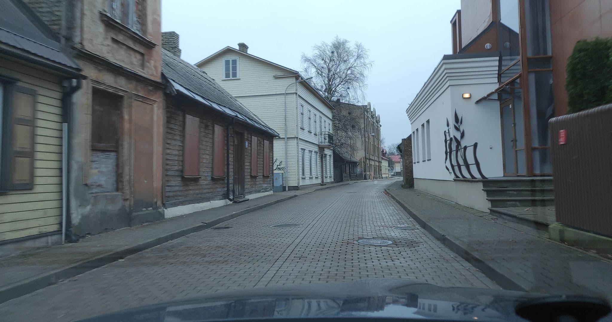 Street view near Klosteris, Ventspils — © runcio (CC BY-SA · Mapillary)