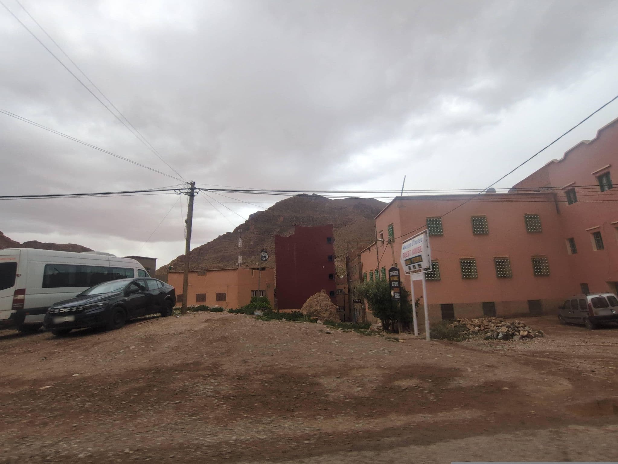 Street view near Riad Toudra, Tinghir — © jamesmstone (CC BY-SA · Mapillary)