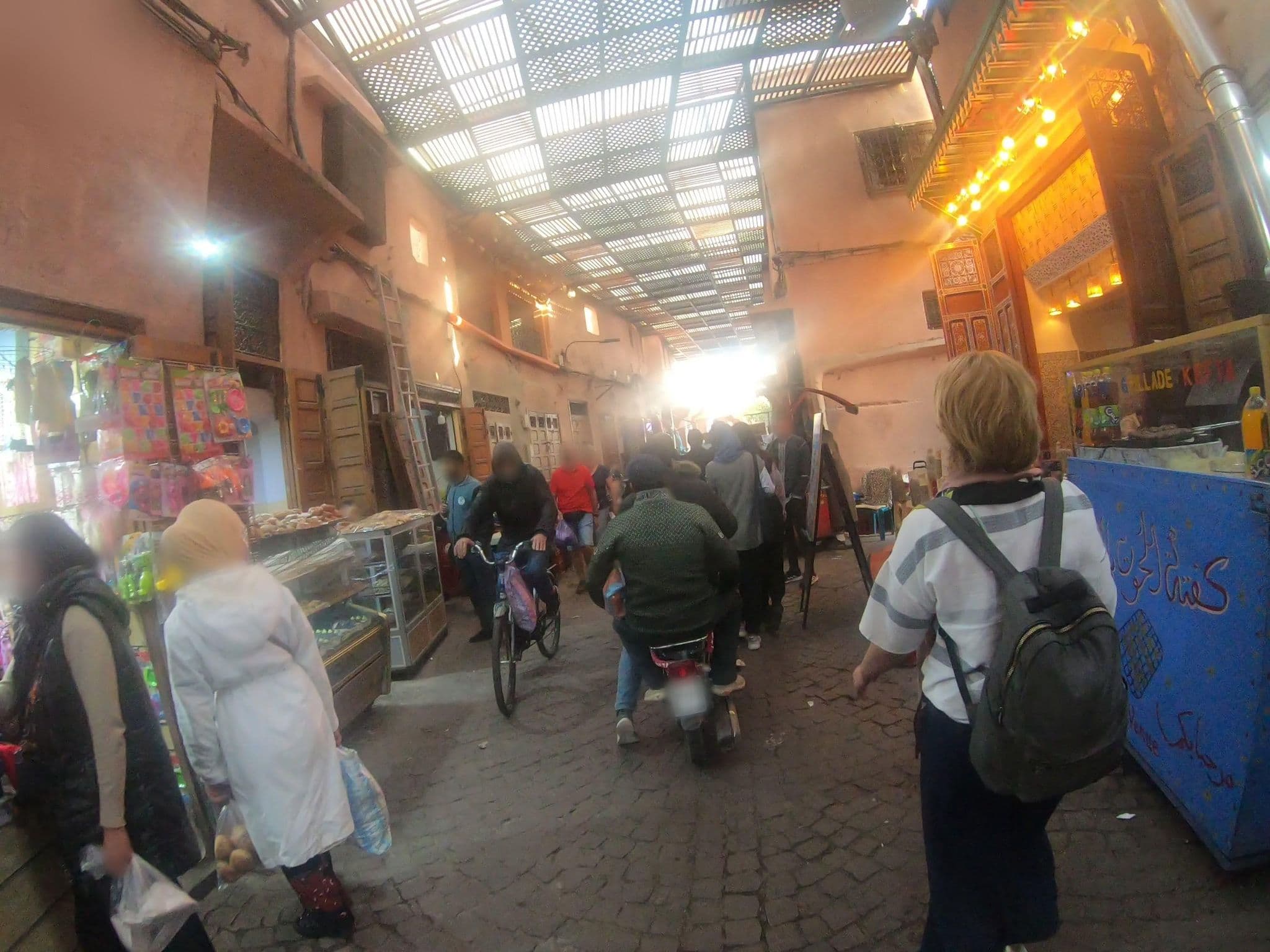 Street view near terrassa Riad, Marrakesh — © algirdasc (CC BY-SA · Mapillary)