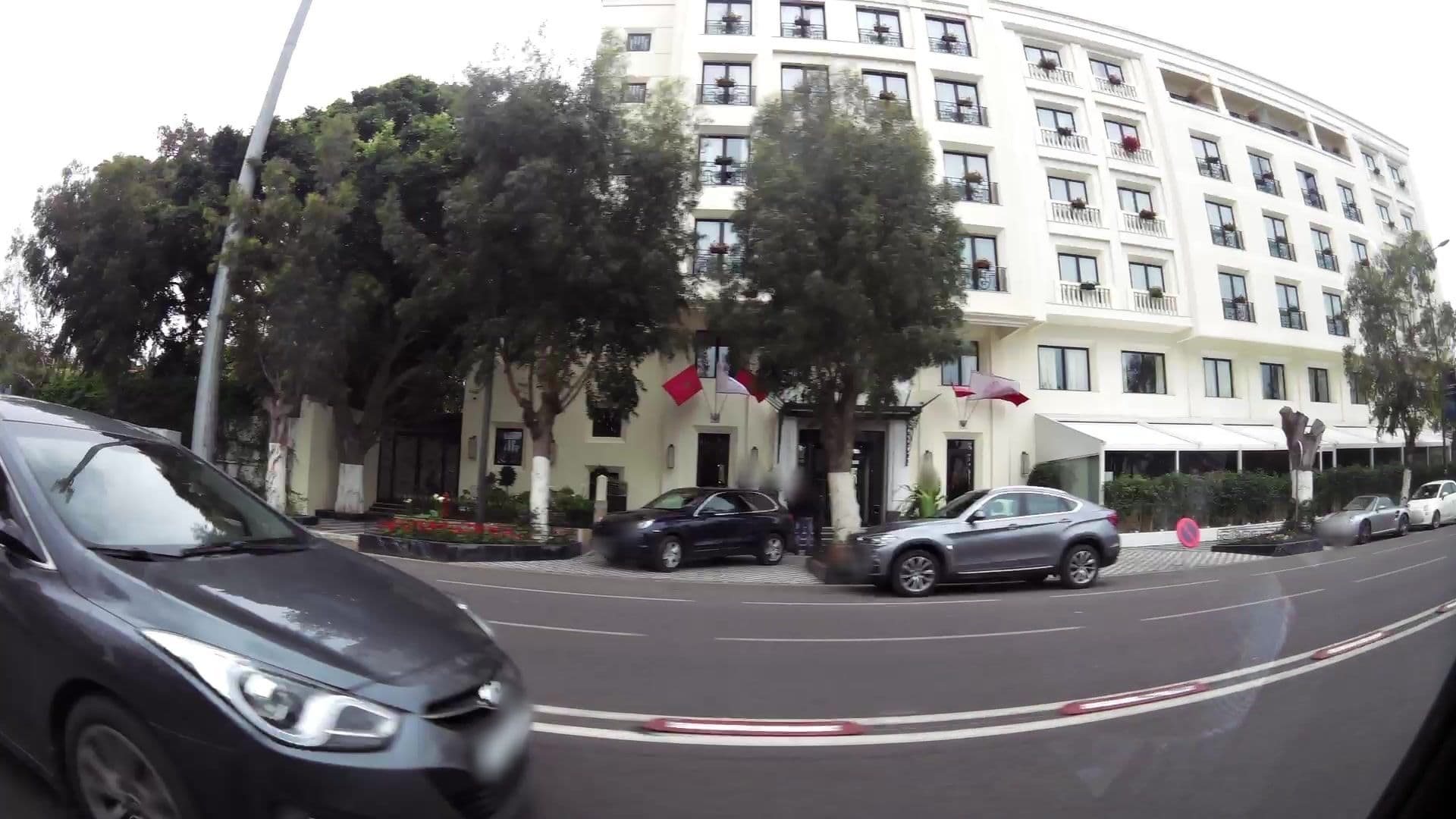 Street view near Le Casablanca, Casablanca — © kaartcam (CC BY-SA · Mapillary)