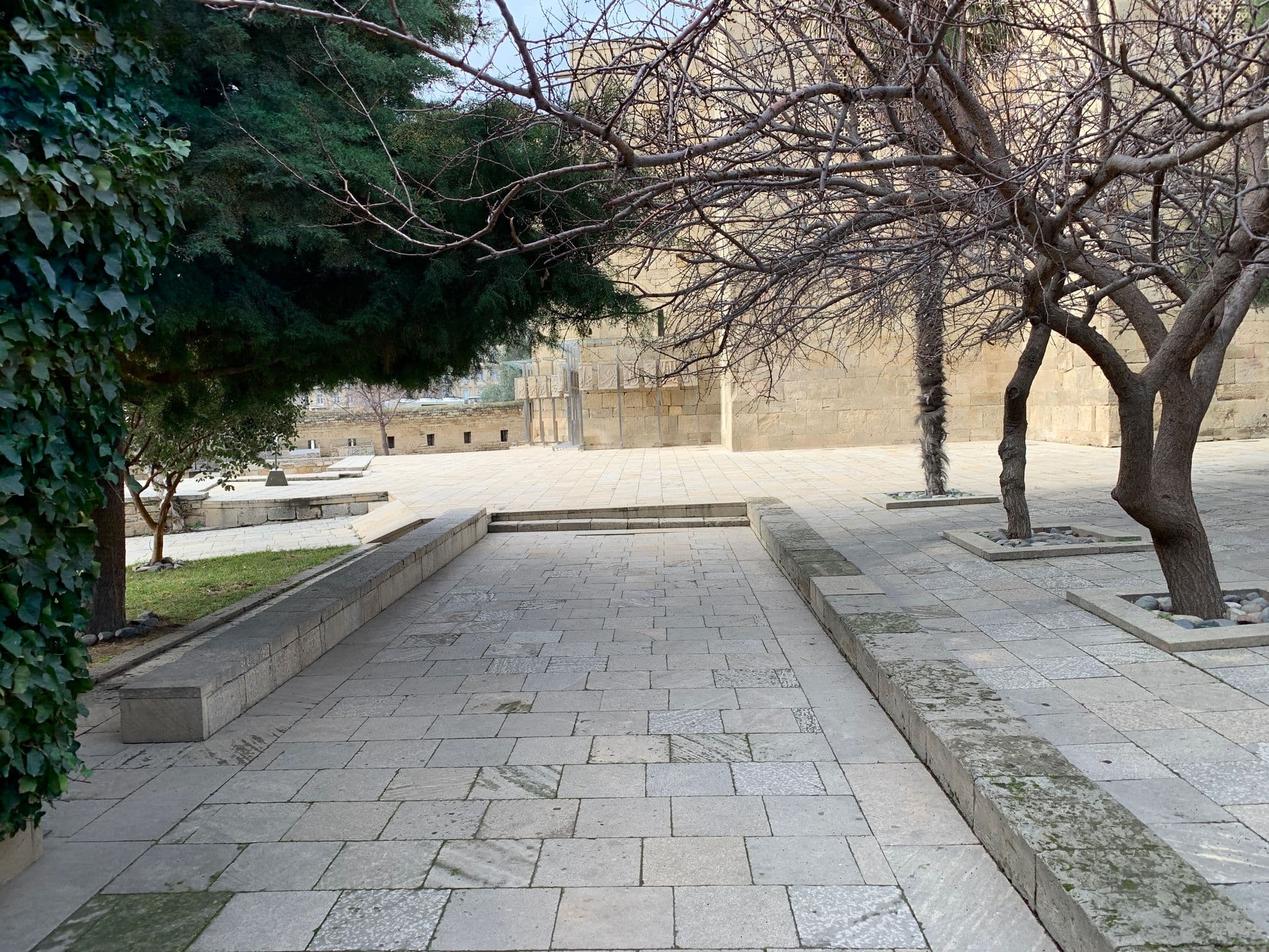 Street view near King Palace, Badamdar — © robot8a (CC BY-SA · Mapillary)