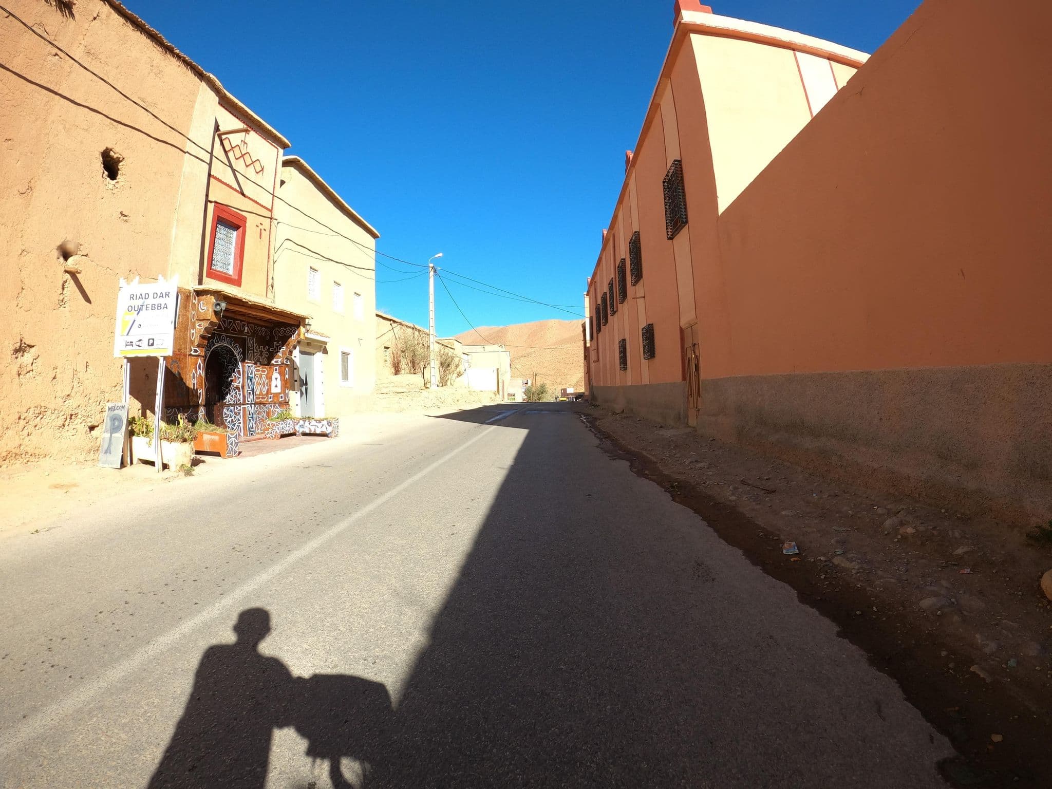 Street view near Riad Dar Outteba, Boumalne Dades — © masterofnoroad (CC BY-SA · Mapillary)