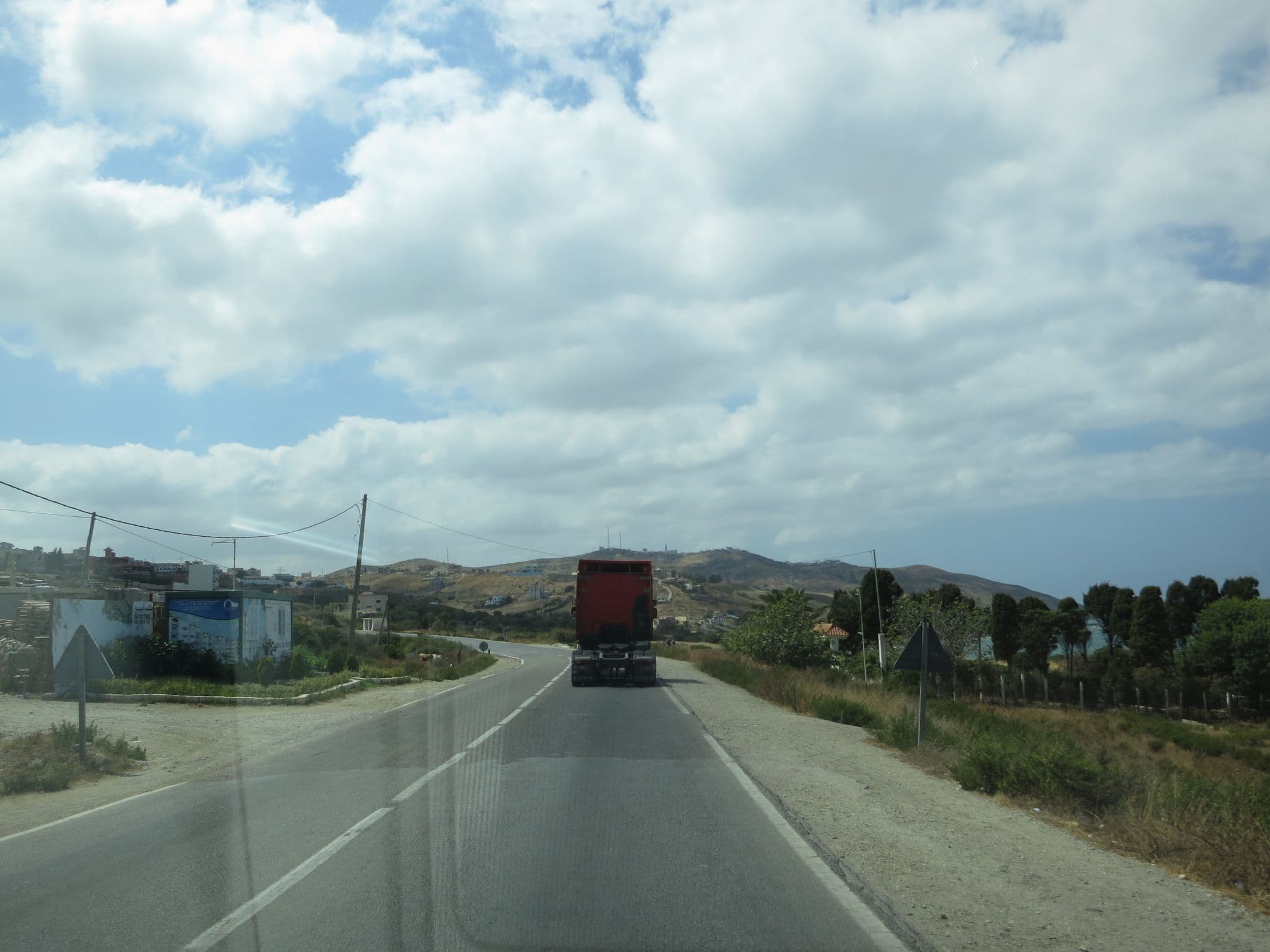 Street view near Complexe Bab Dikki, Tangier — © lto (CC BY-SA · Mapillary)