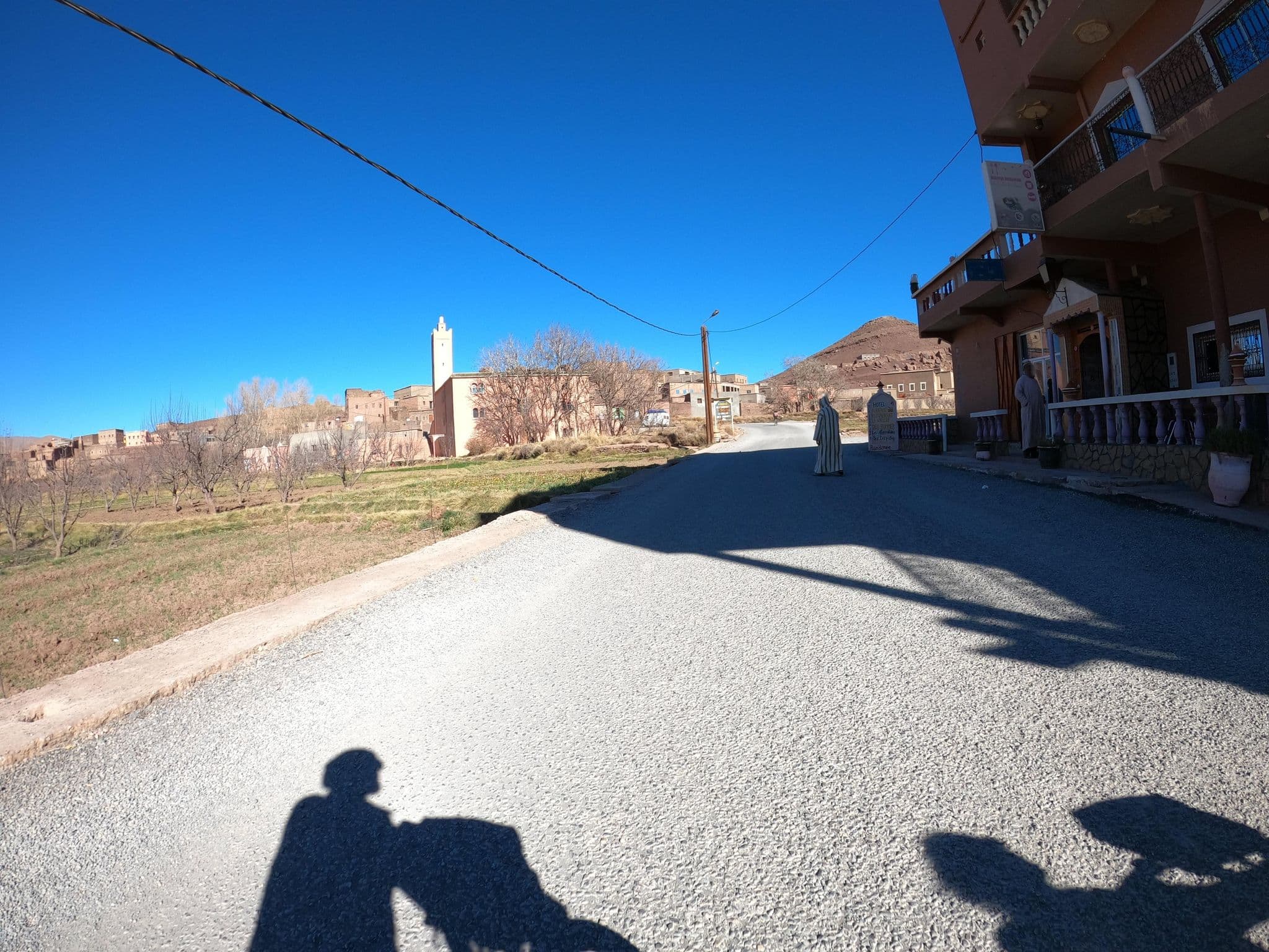 Street view near La Vallee des Pommes, Tinghir — © masterofnoroad (CC BY-SA · Mapillary)