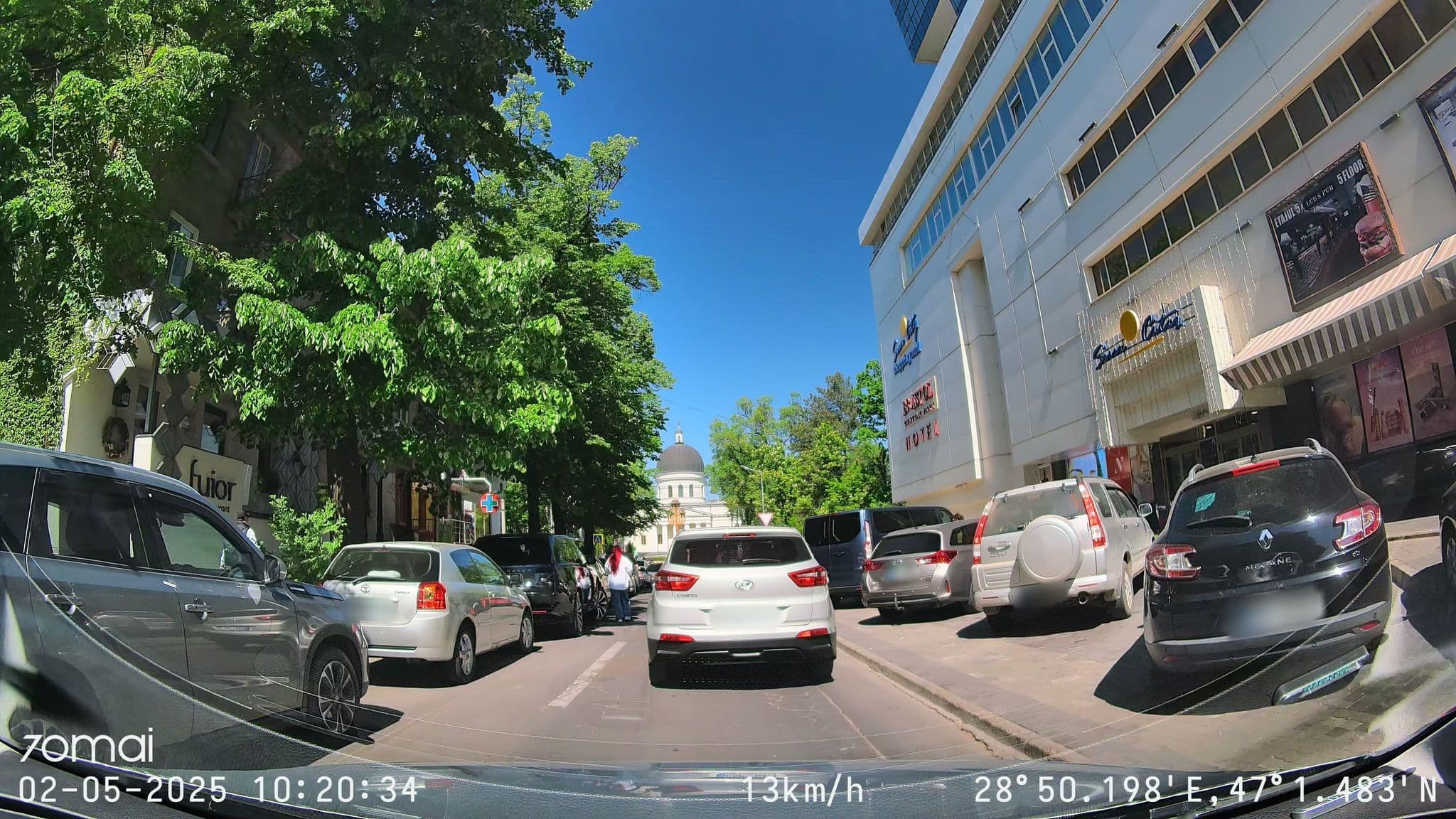 Street view near Hostel City Center, Chisinau — © doriel (CC BY-SA · Mapillary)