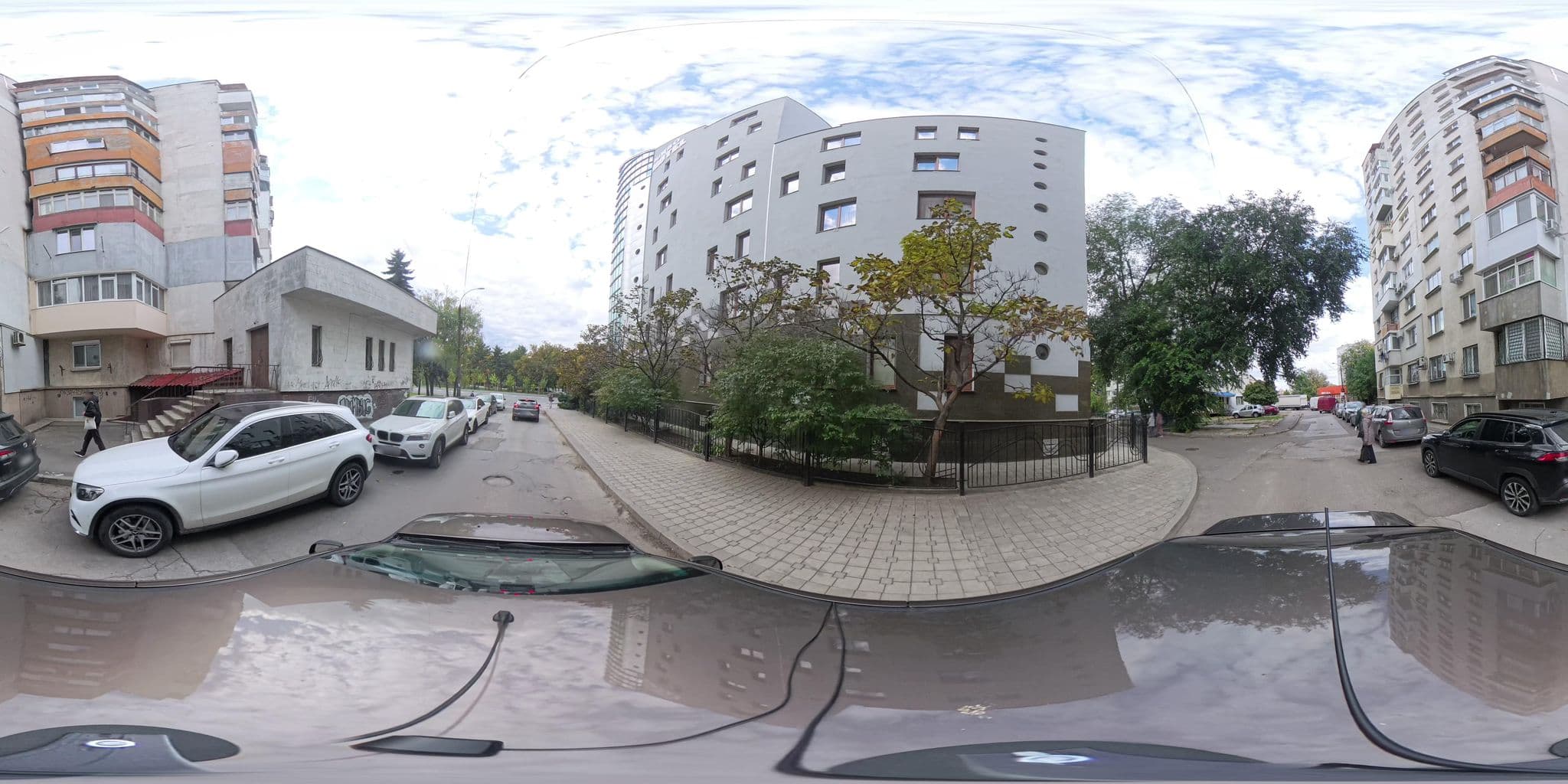 Street view near Jumbo Hotel, Chisinau — © Sku1255 (CC BY-SA · Mapillary)