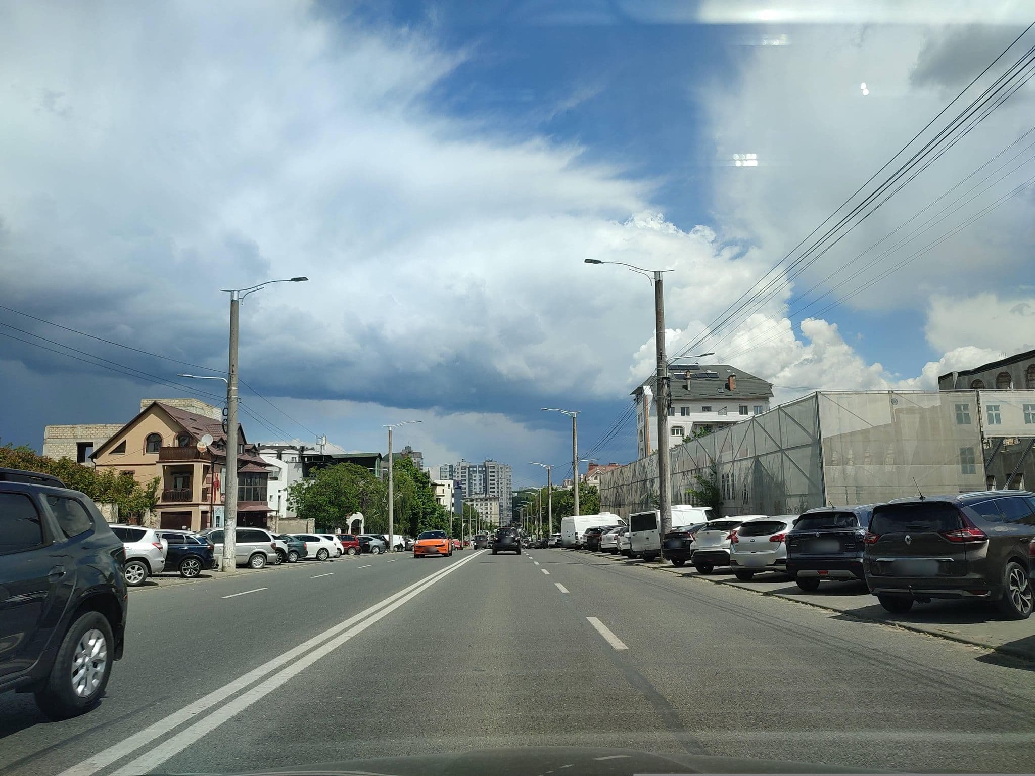 Street view near Astoria Hotel, Chisinau — © morflot (CC BY-SA · Mapillary)