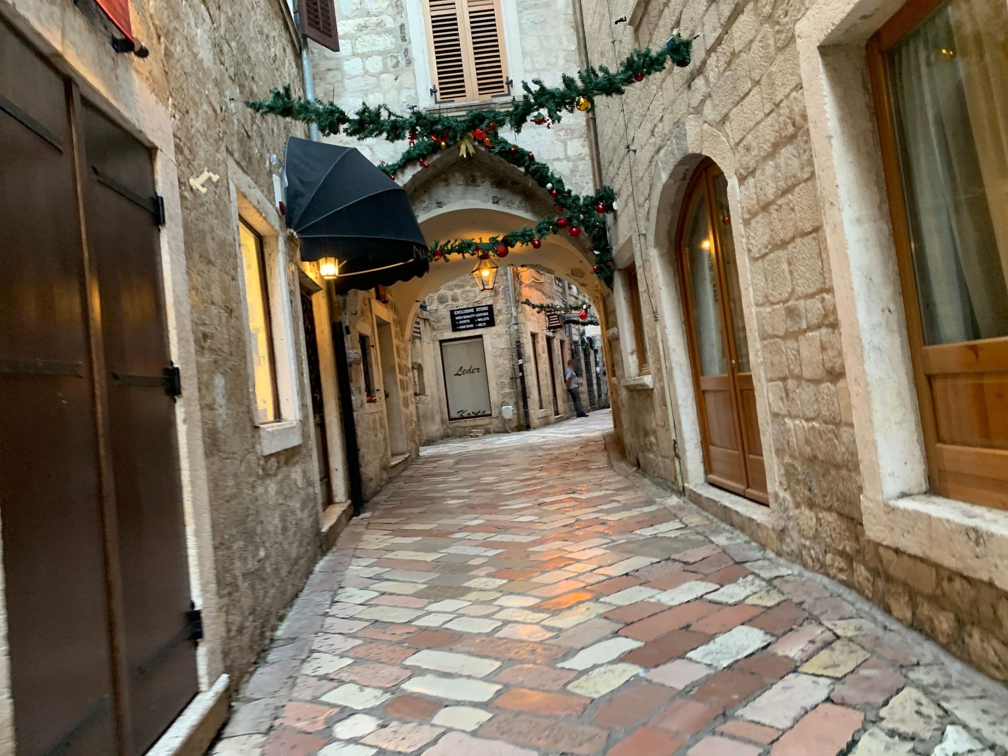 Street view near Vardar, Kotor — © egorka (CC BY-SA · Mapillary)