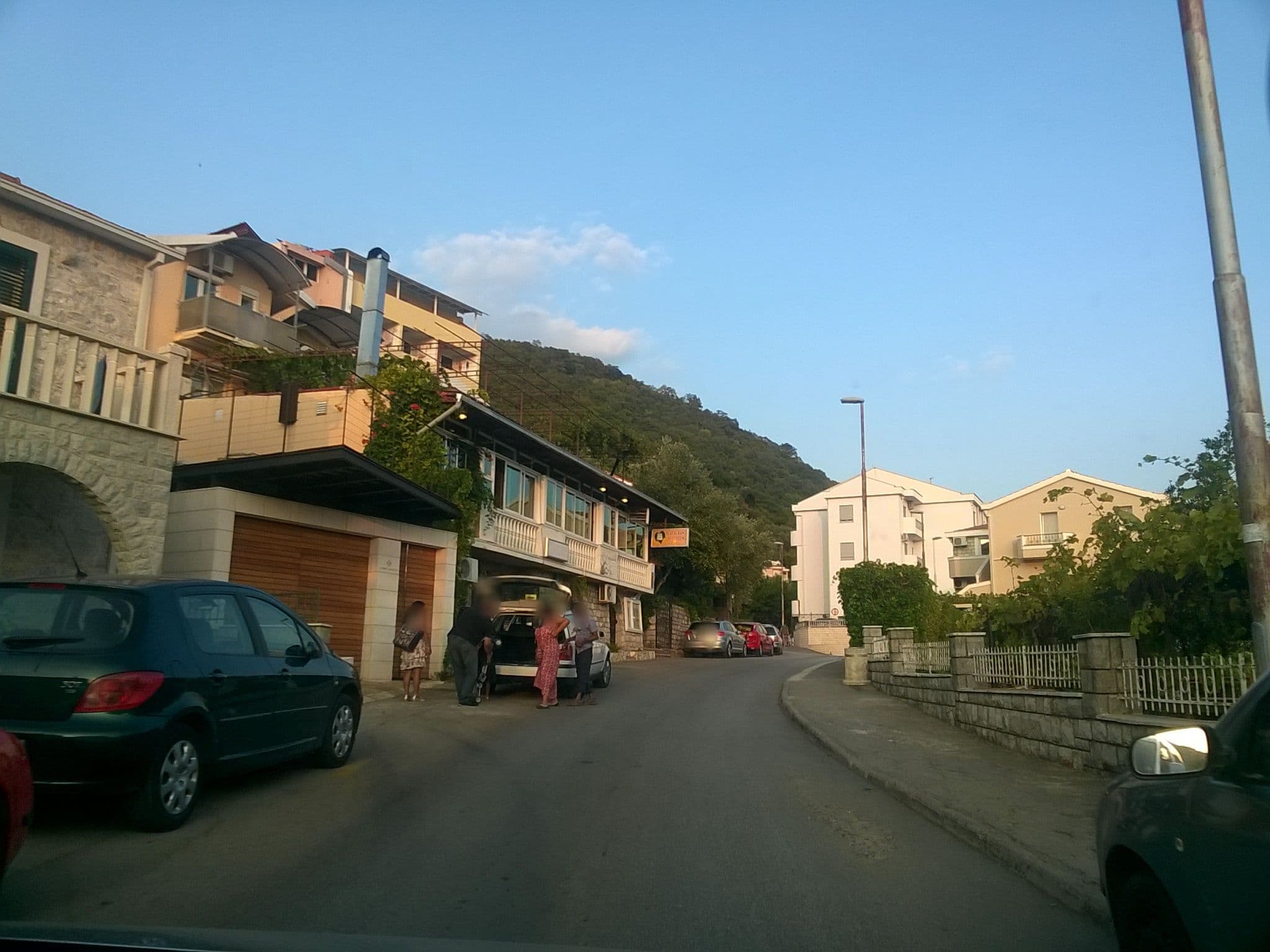 Street view near Corso Levante Luxury suits, Petrovac na Moru — © batavs (CC BY-SA · Mapillary)