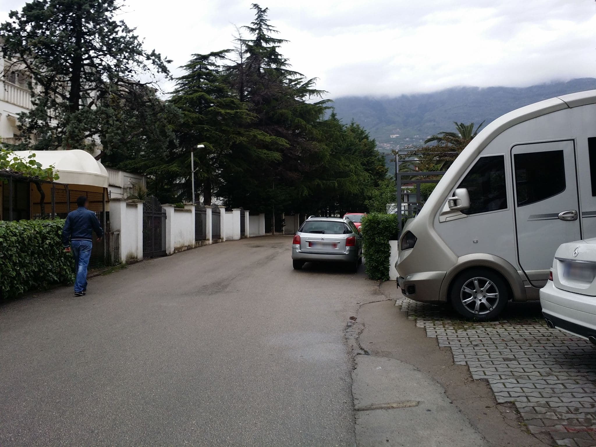 Street view near Villa Franeta, Budva