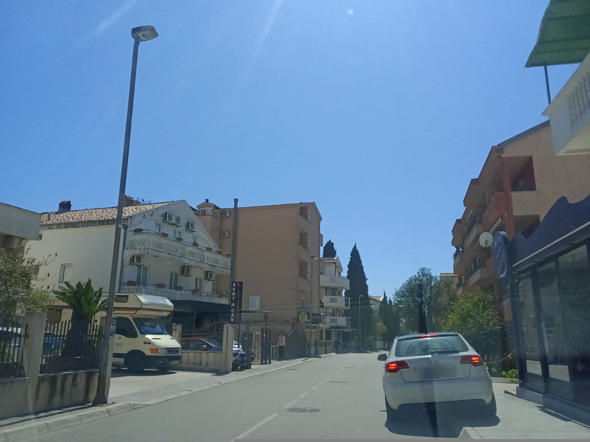 Street view near Be-Lina apartments, Budva