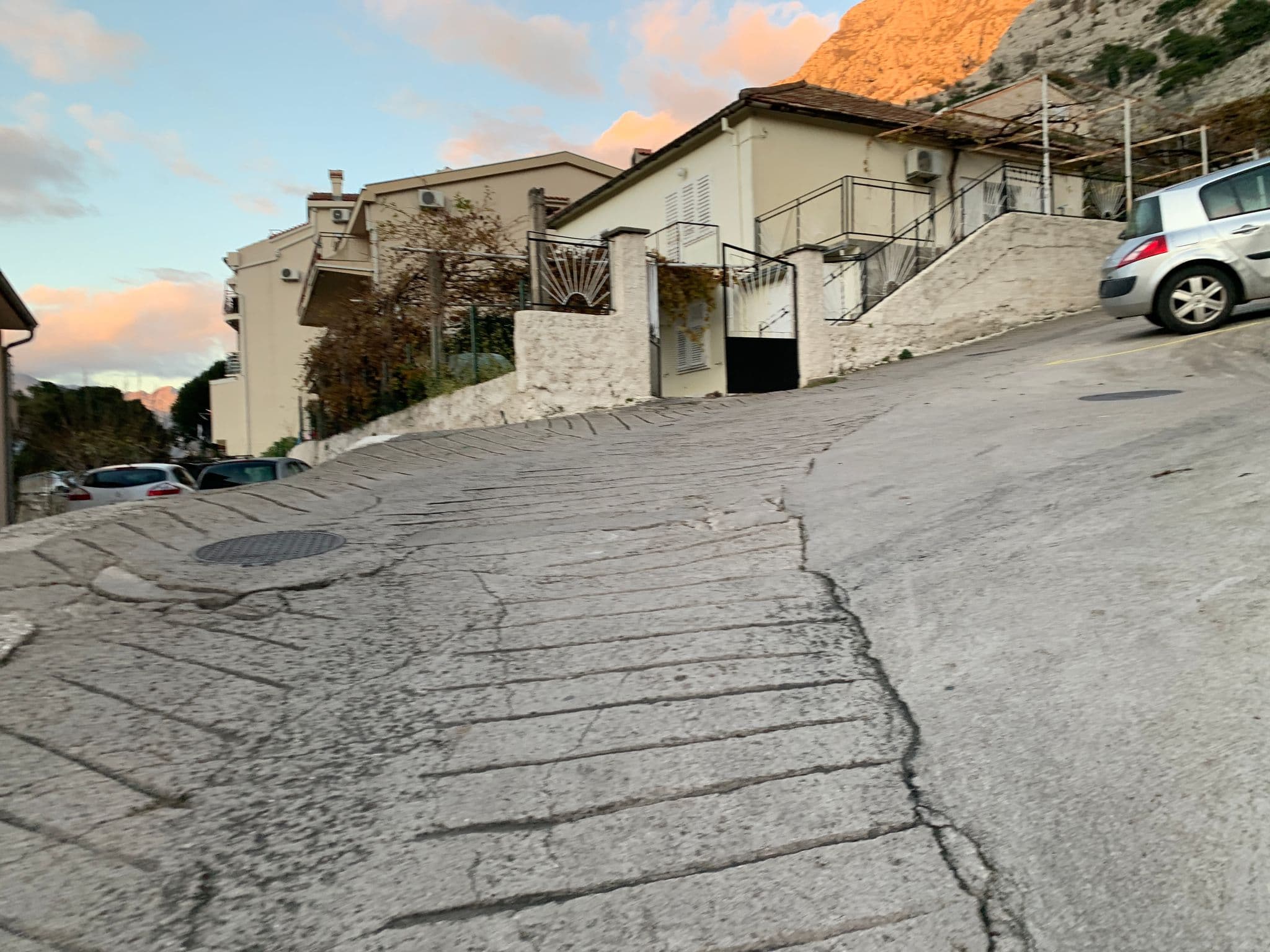 Street view near Apartments Coso, Kotor — © egorka (CC BY-SA · Mapillary)