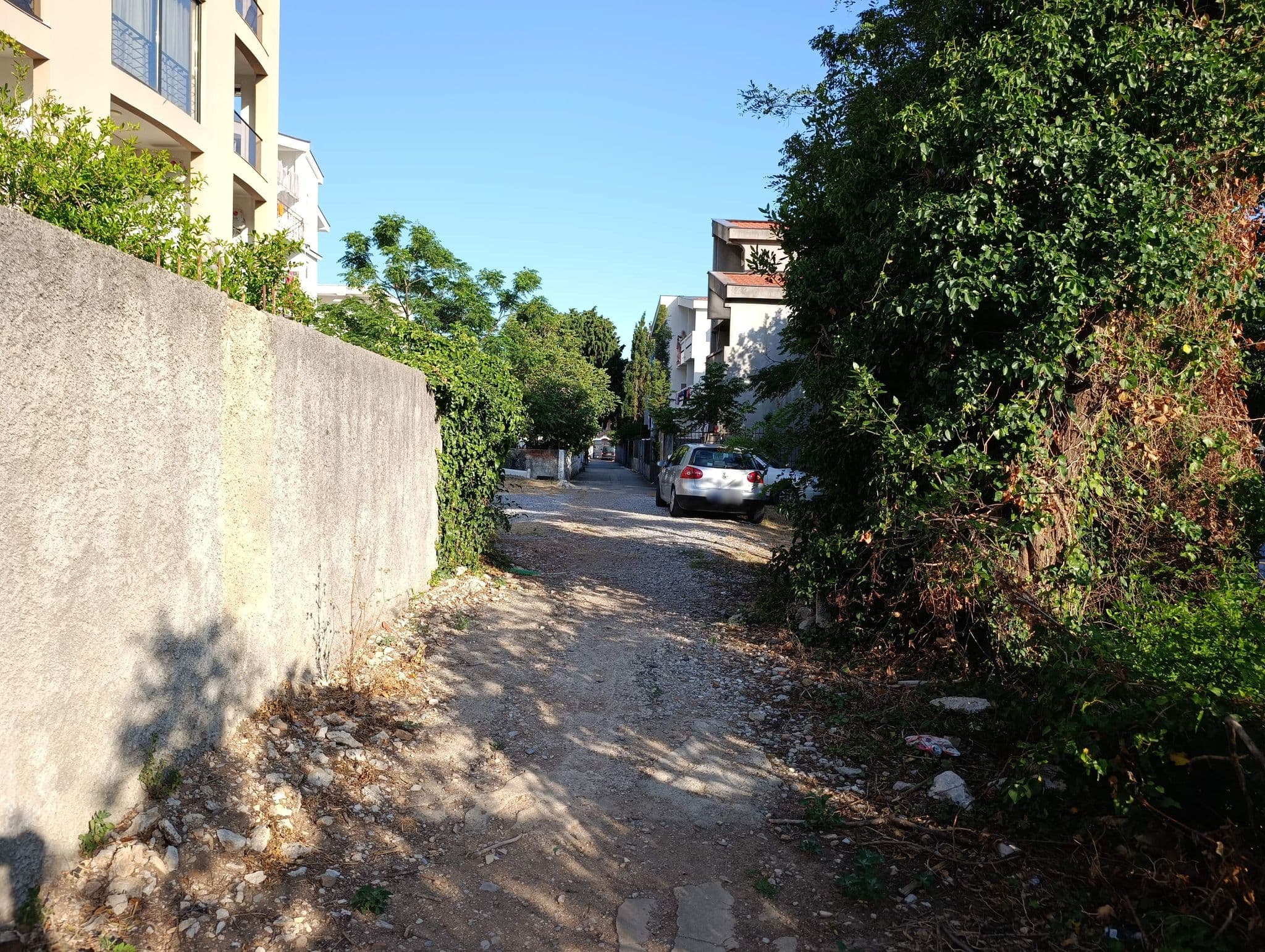 Street view near Casa mia ****, Sutomore — © shoorick (CC BY-SA · Mapillary)