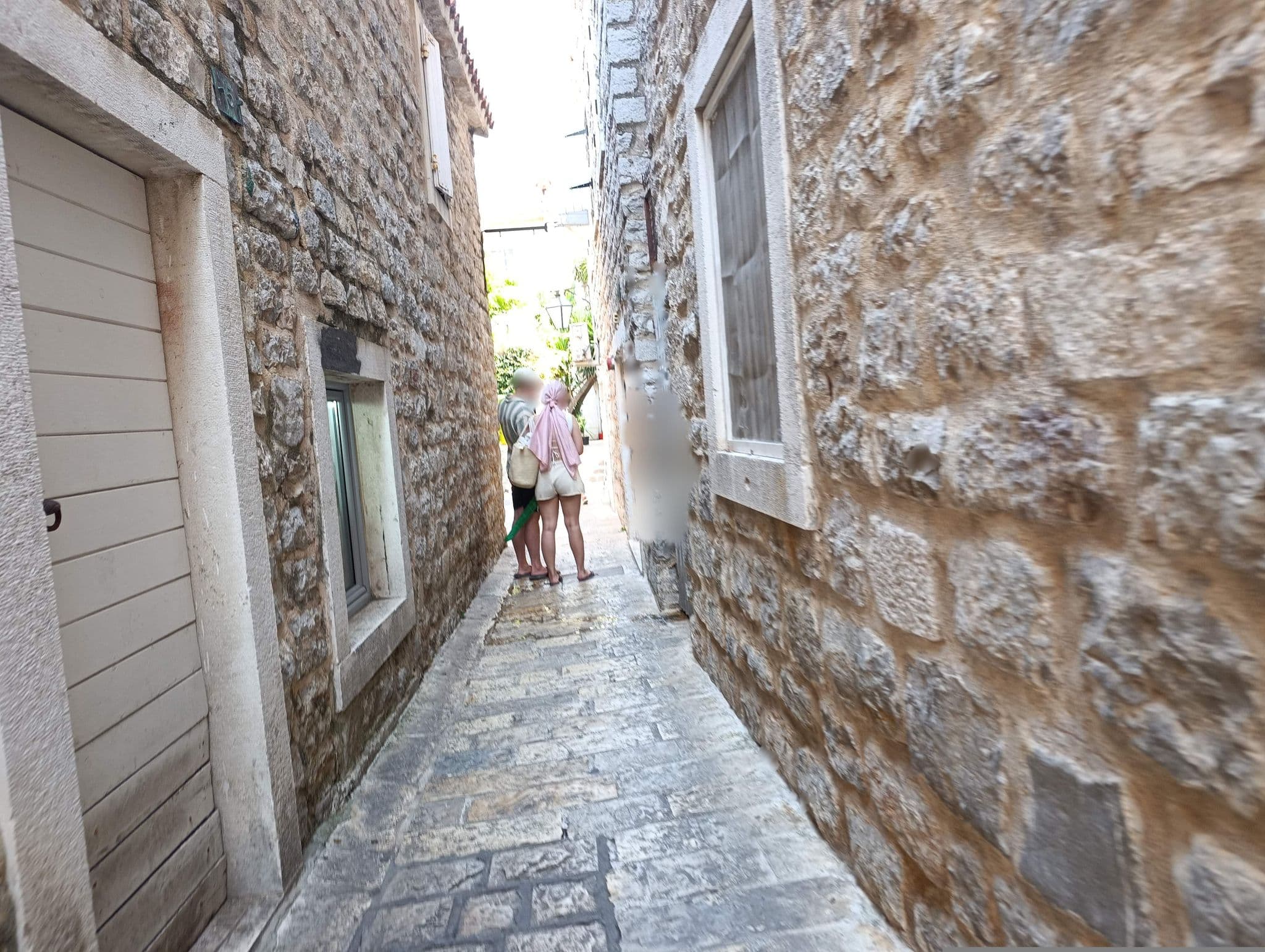 Street view near Freedom hostel 2, Budva