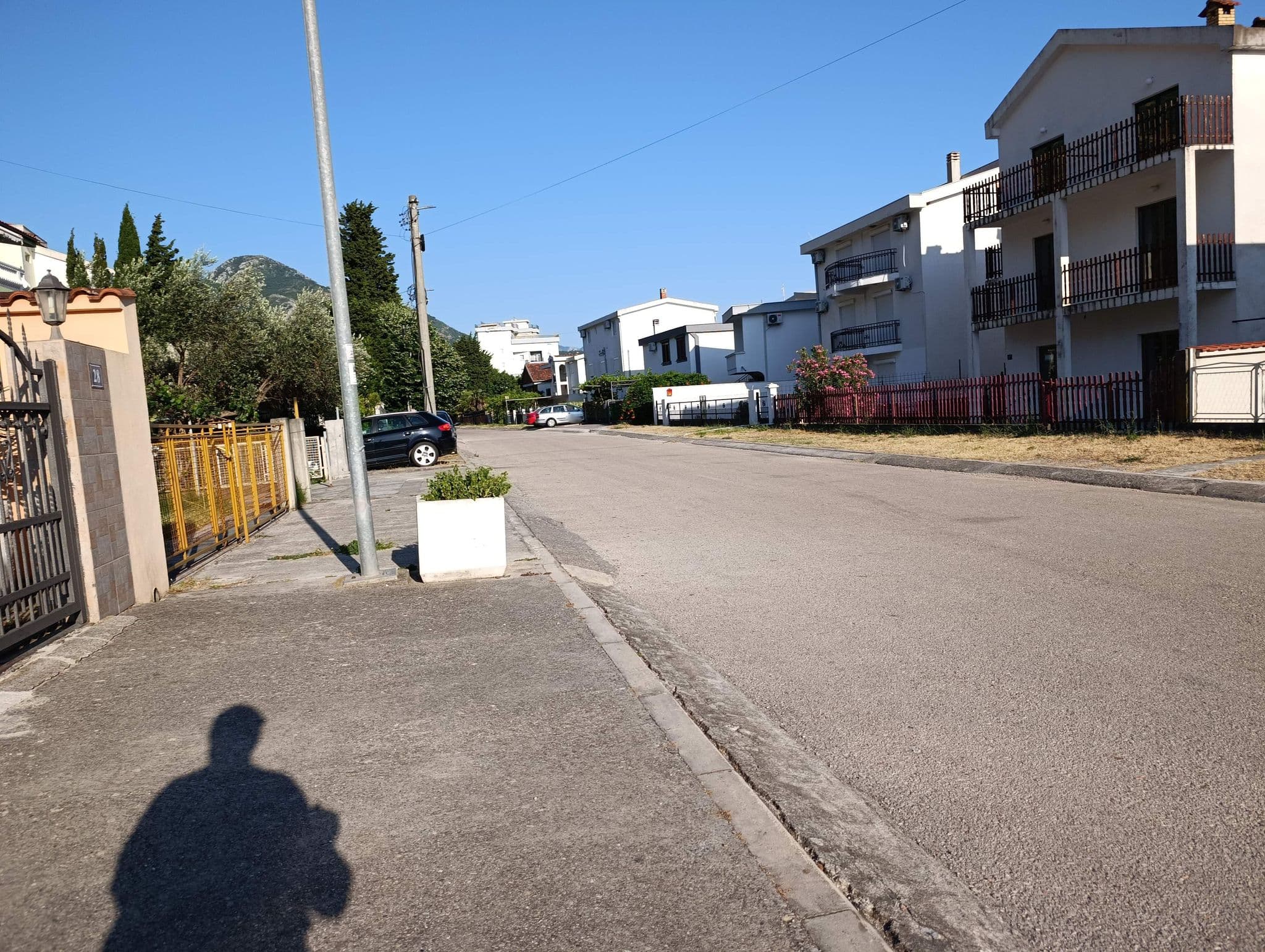 Street view near Apartmeani Skala, Sutomore — © shoorick (CC BY-SA · Mapillary)