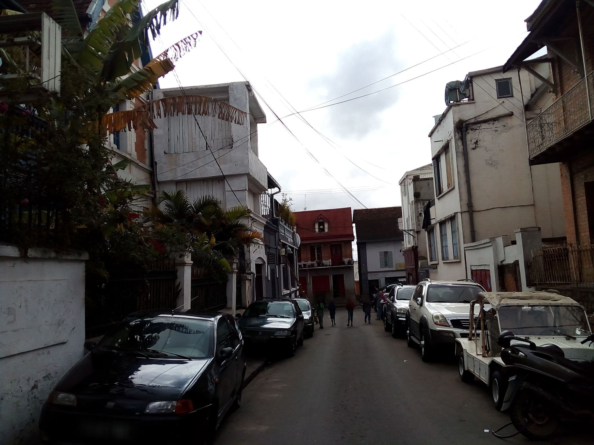 Street view near L'Indigo, Antananarivo