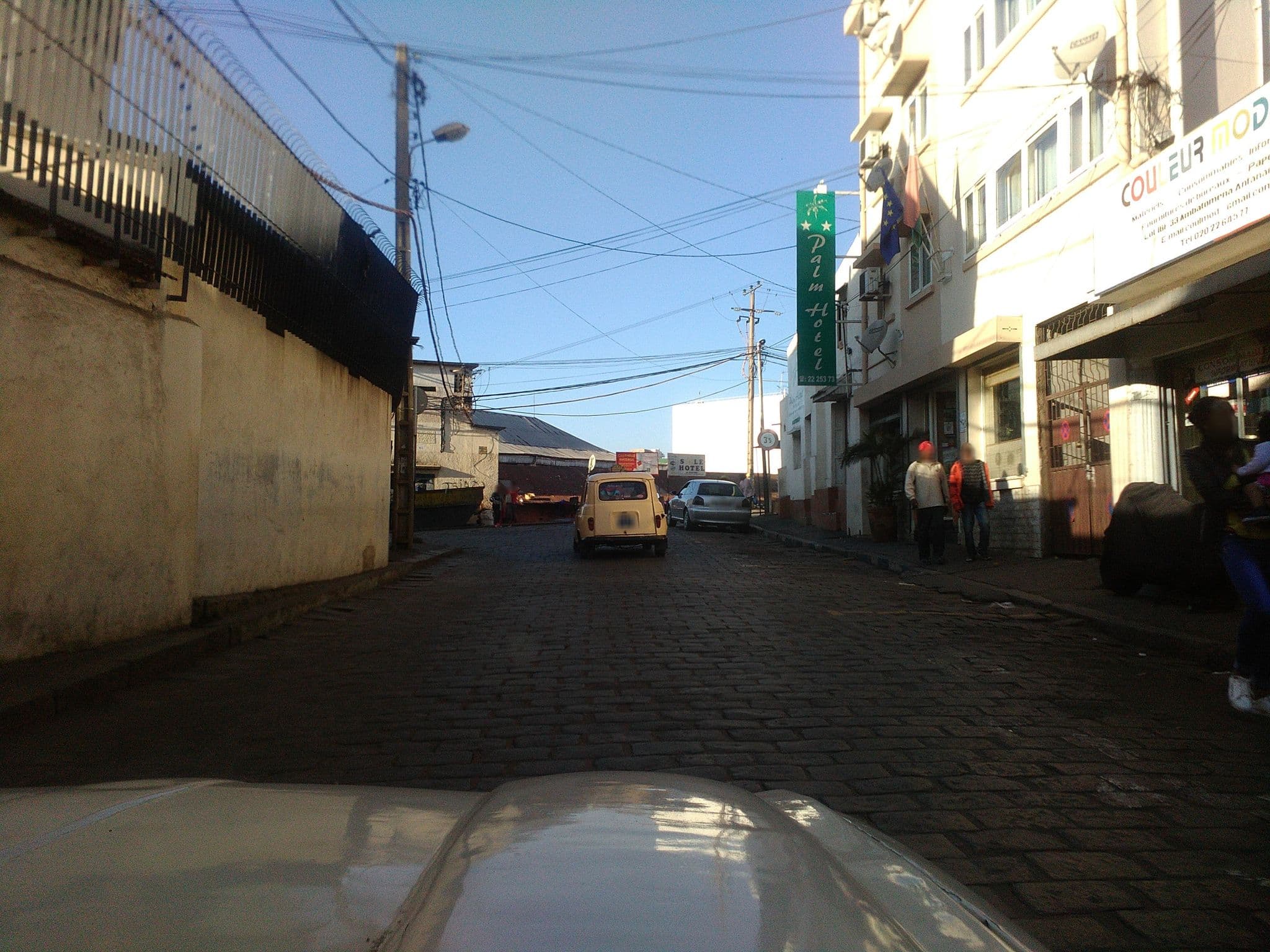 Street view near Palm Hôtel, Antananarivo