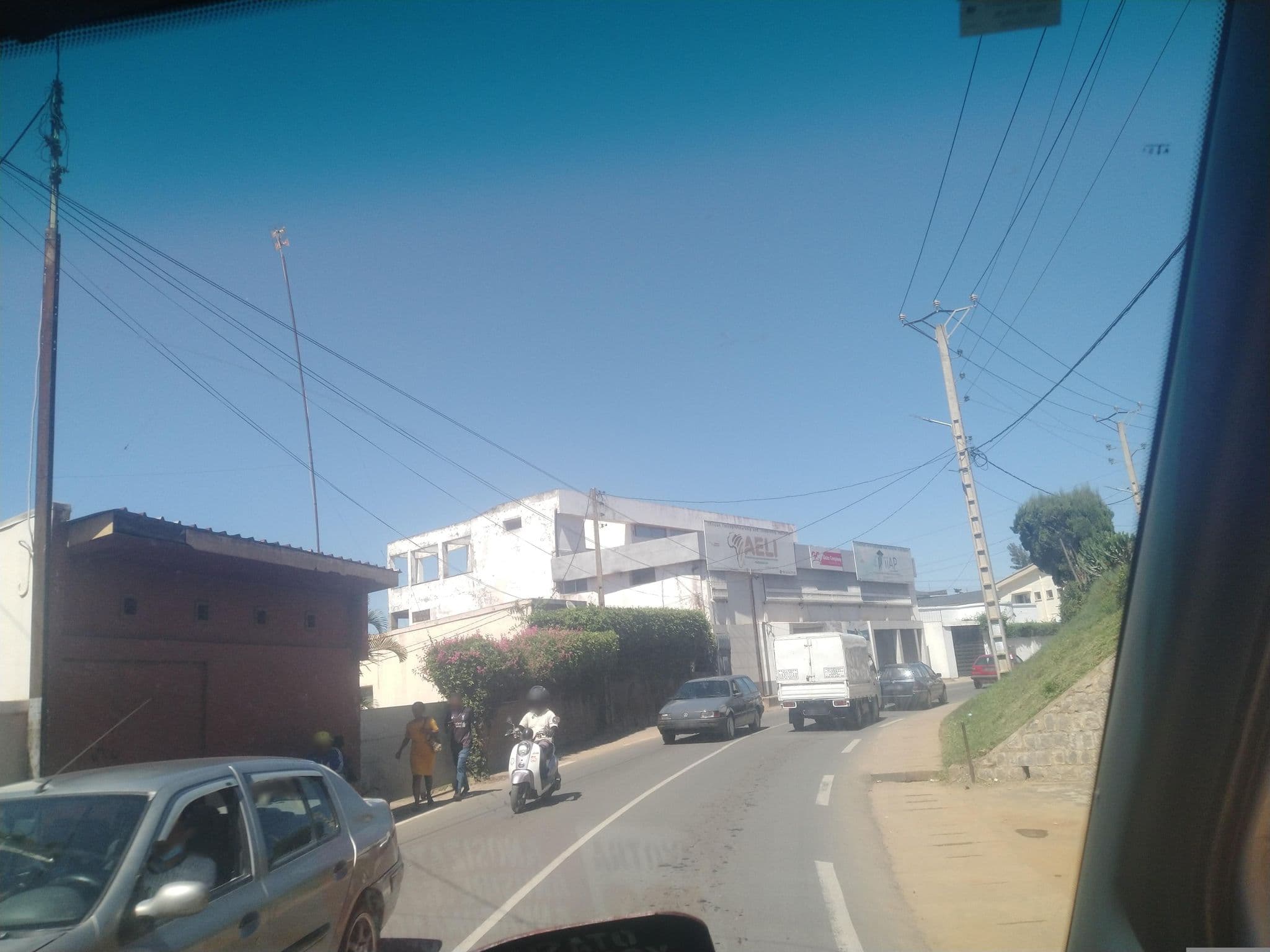Street view near La Casa di Luna, Antananarivo