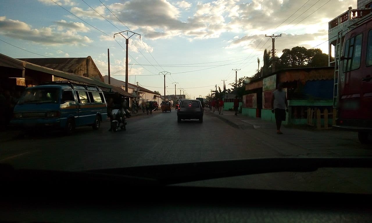 Street view near Bahati Hôtel, Mahajanga — © eric_s (CC BY-SA · Mapillary)