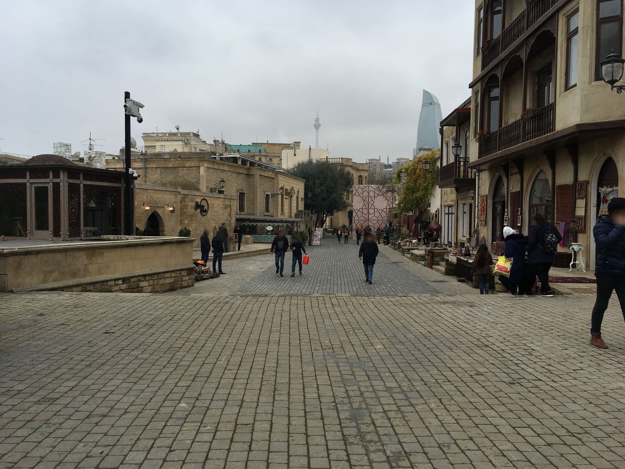Street view near Mugham Old City Hotel, Badamdar — © kolen (CC BY-SA · Mapillary)