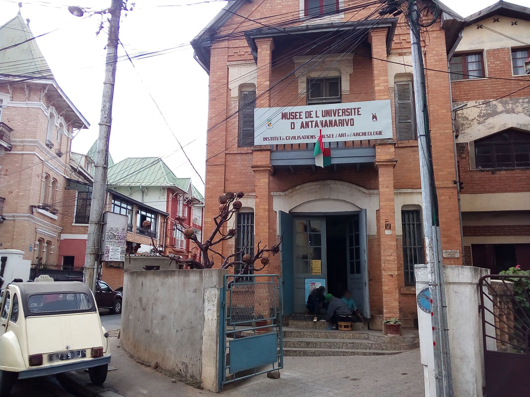 Street view near Hotel La Villette, Antananarivo