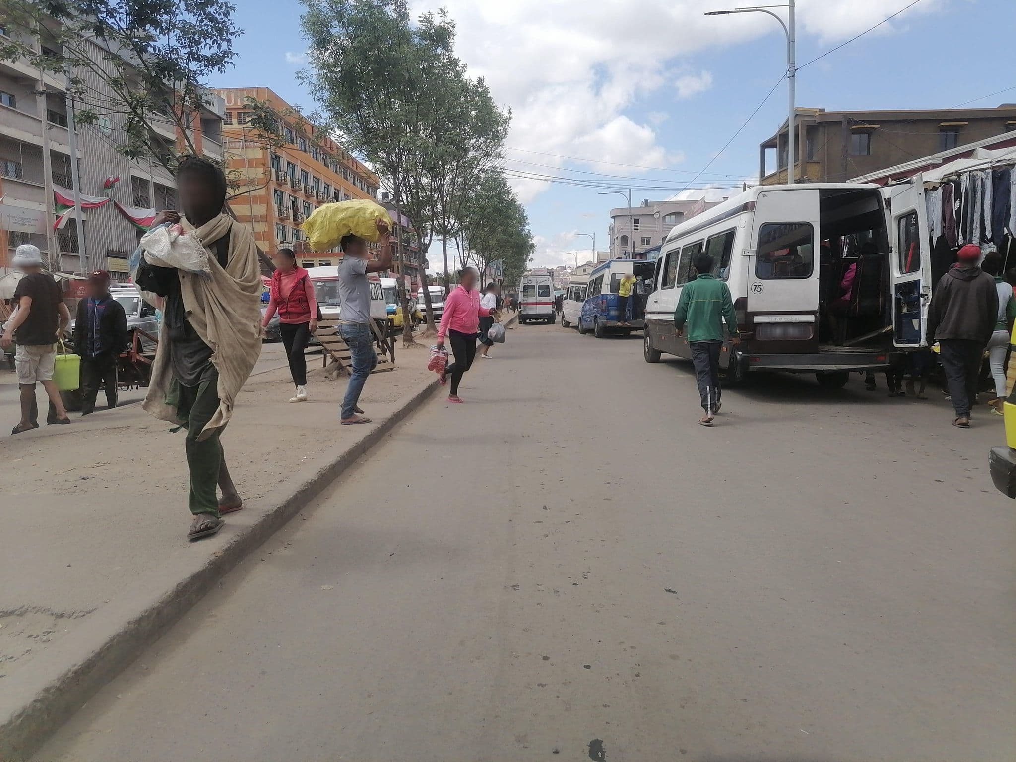 Street view near Mada Hotel, Antananarivo