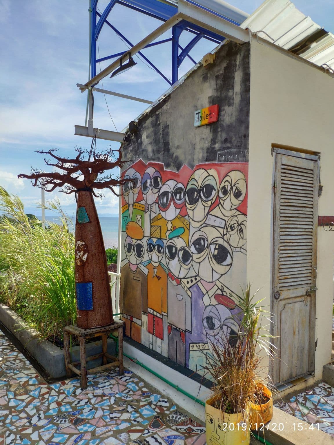 Street view near Tamana Hostel, Hell-Ville — © km2bp (CC BY-SA · Mapillary)