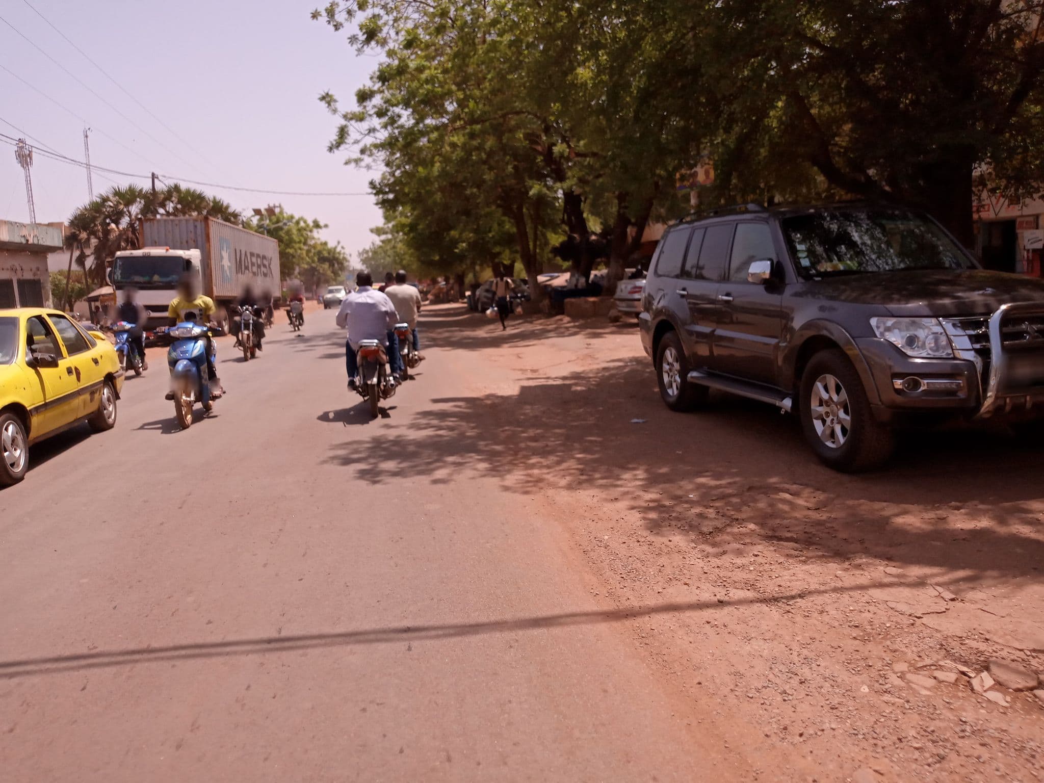 Street view near Hotel LeLoft, Bamako