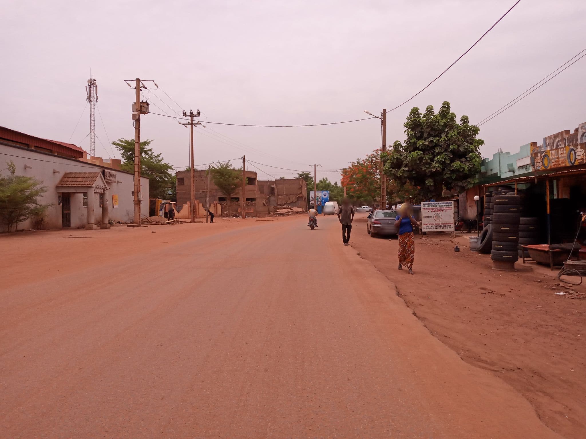 Street view near Hotel le Duplex, Bamako