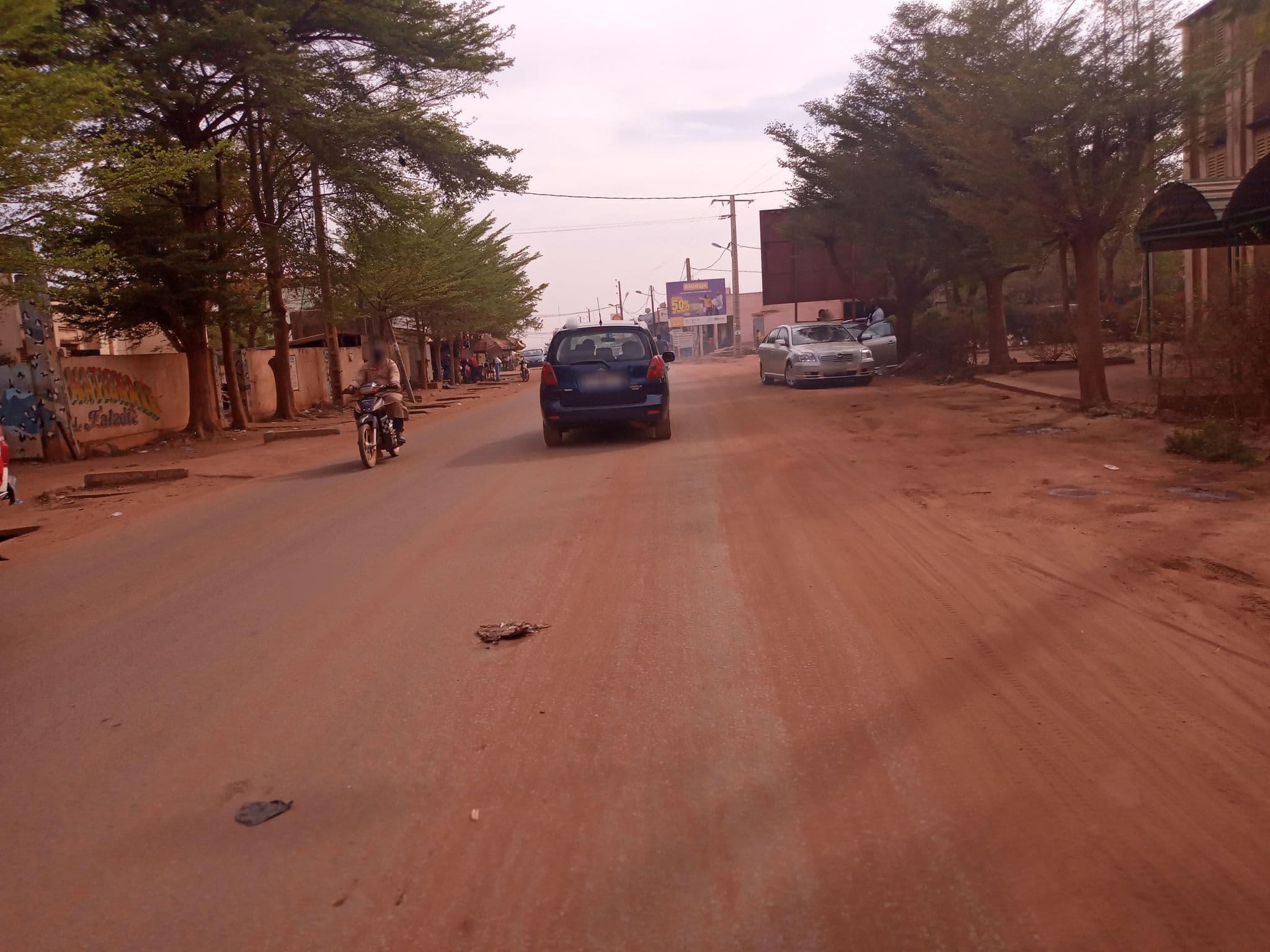 Street view near Fatoumata SAMPANA, Bamako