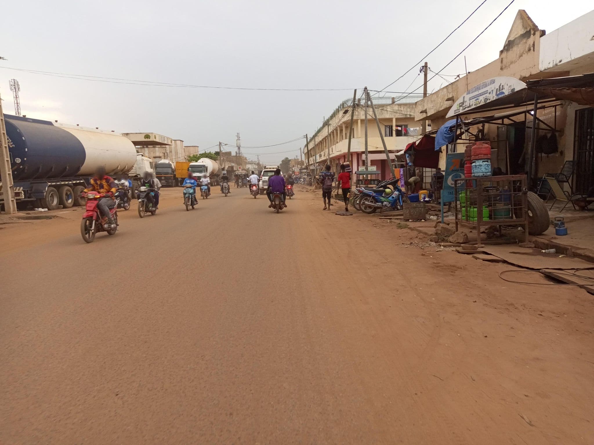 Street view near vente fauteuil, Bamako