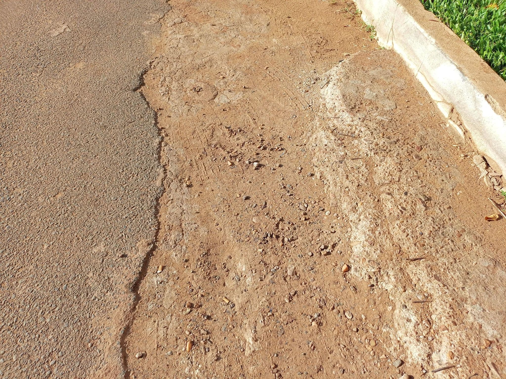 Street view near Hôtel Colombus, Bamako